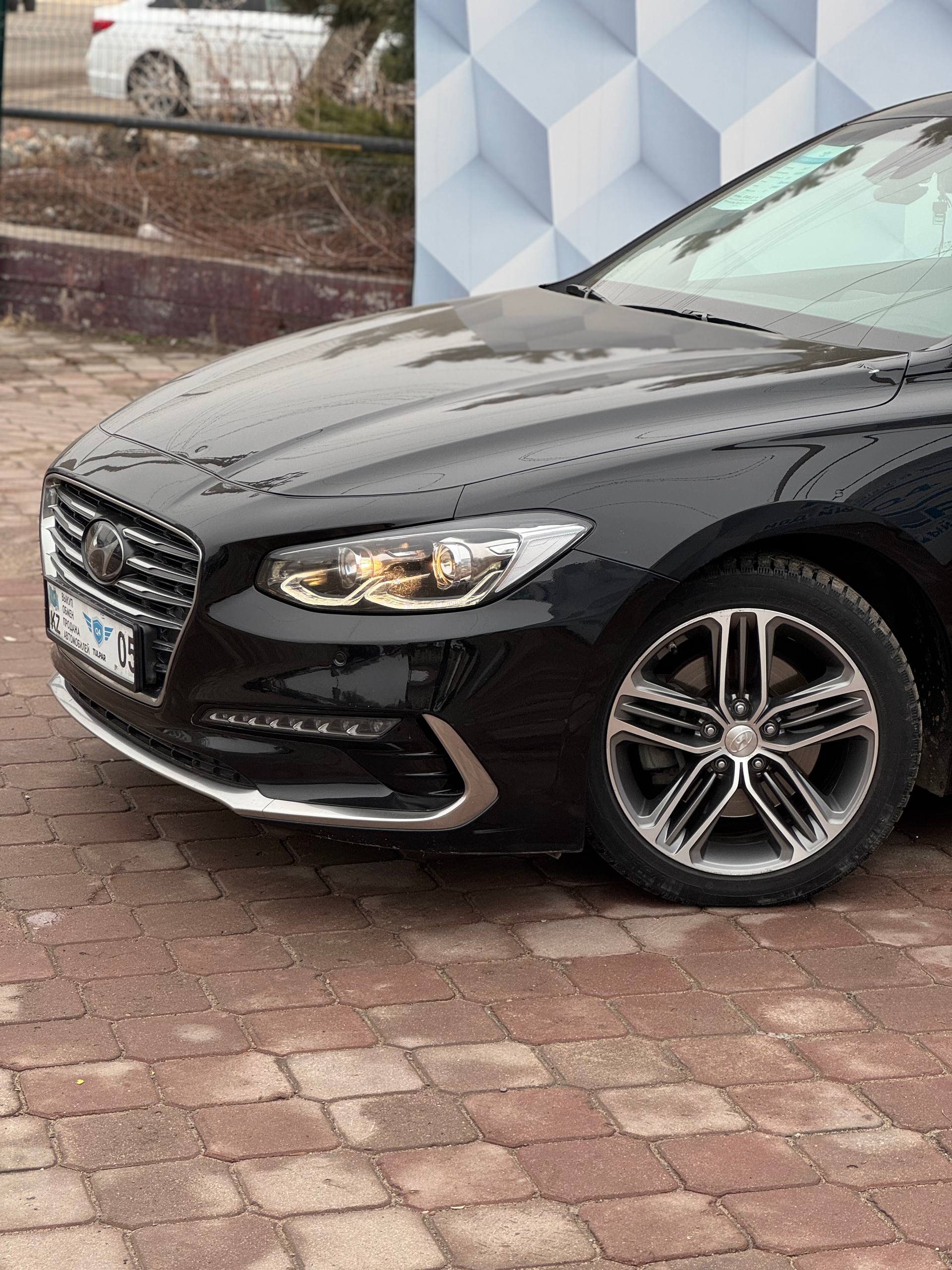 2017 Hyundai Grandeur