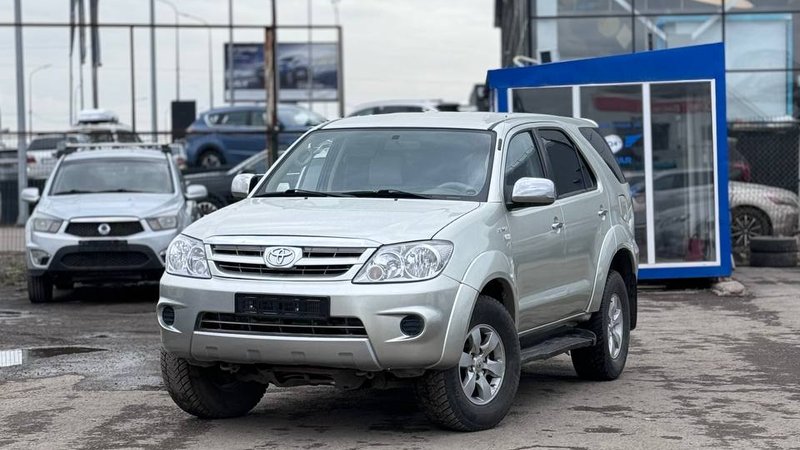 2007 Toyota Fortuner