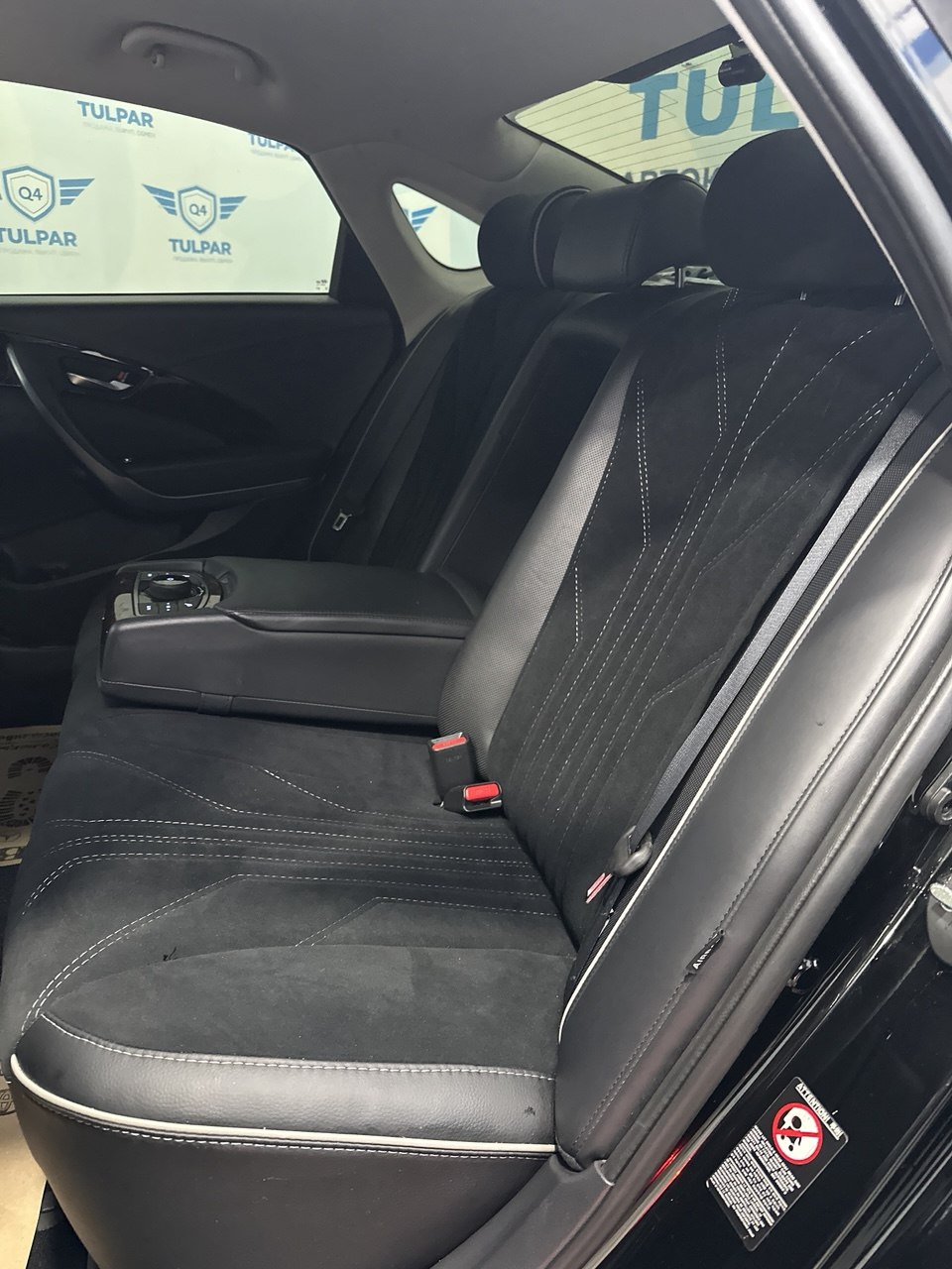 2016 Hyundai Aslan