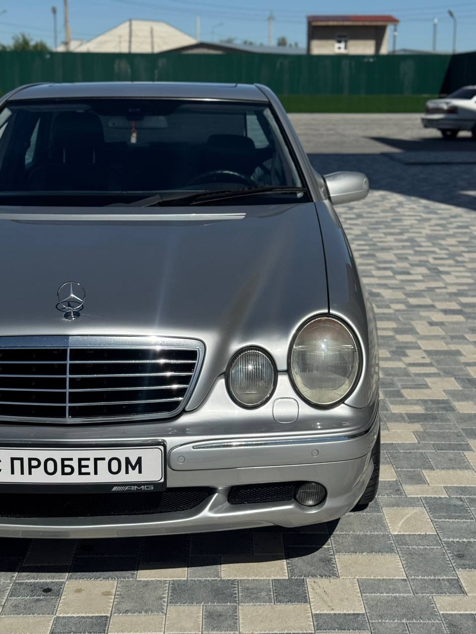 1998 Mercedes-Benz E200