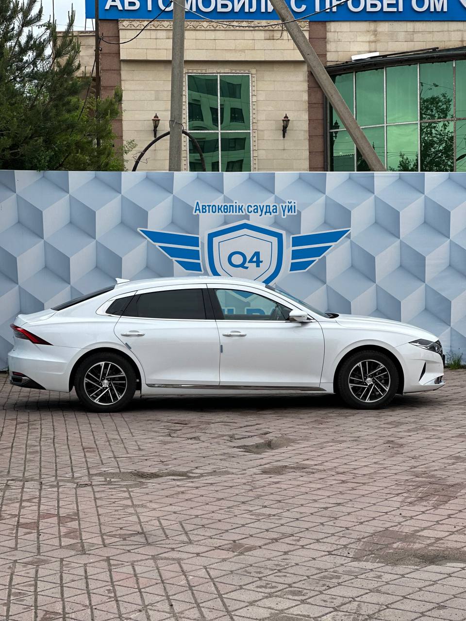 2022 HYUNDAI GRANDEUR