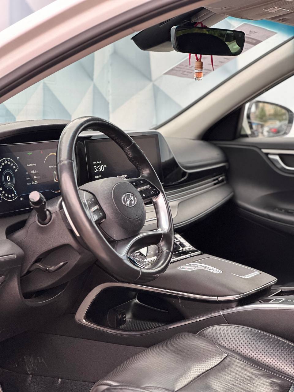 2022 HYUNDAI GRANDEUR