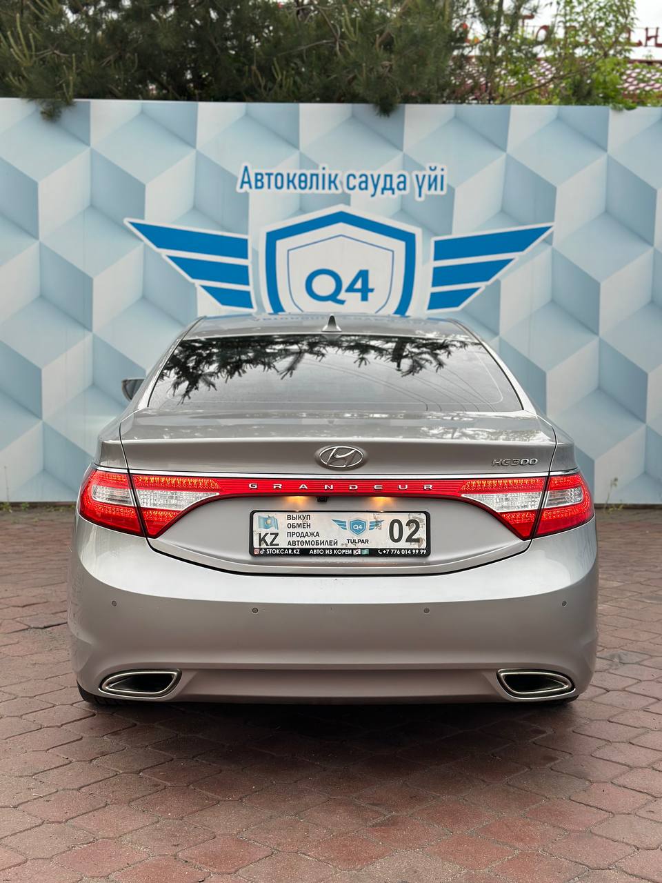 2012 HYUNDAI GRANDEUR