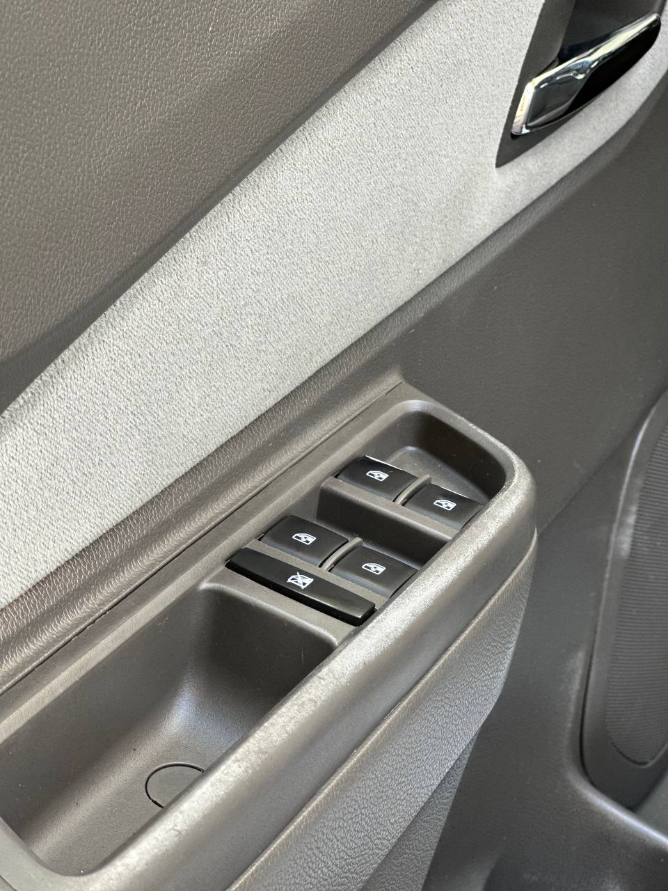 2023 CHEVROLET COBALT