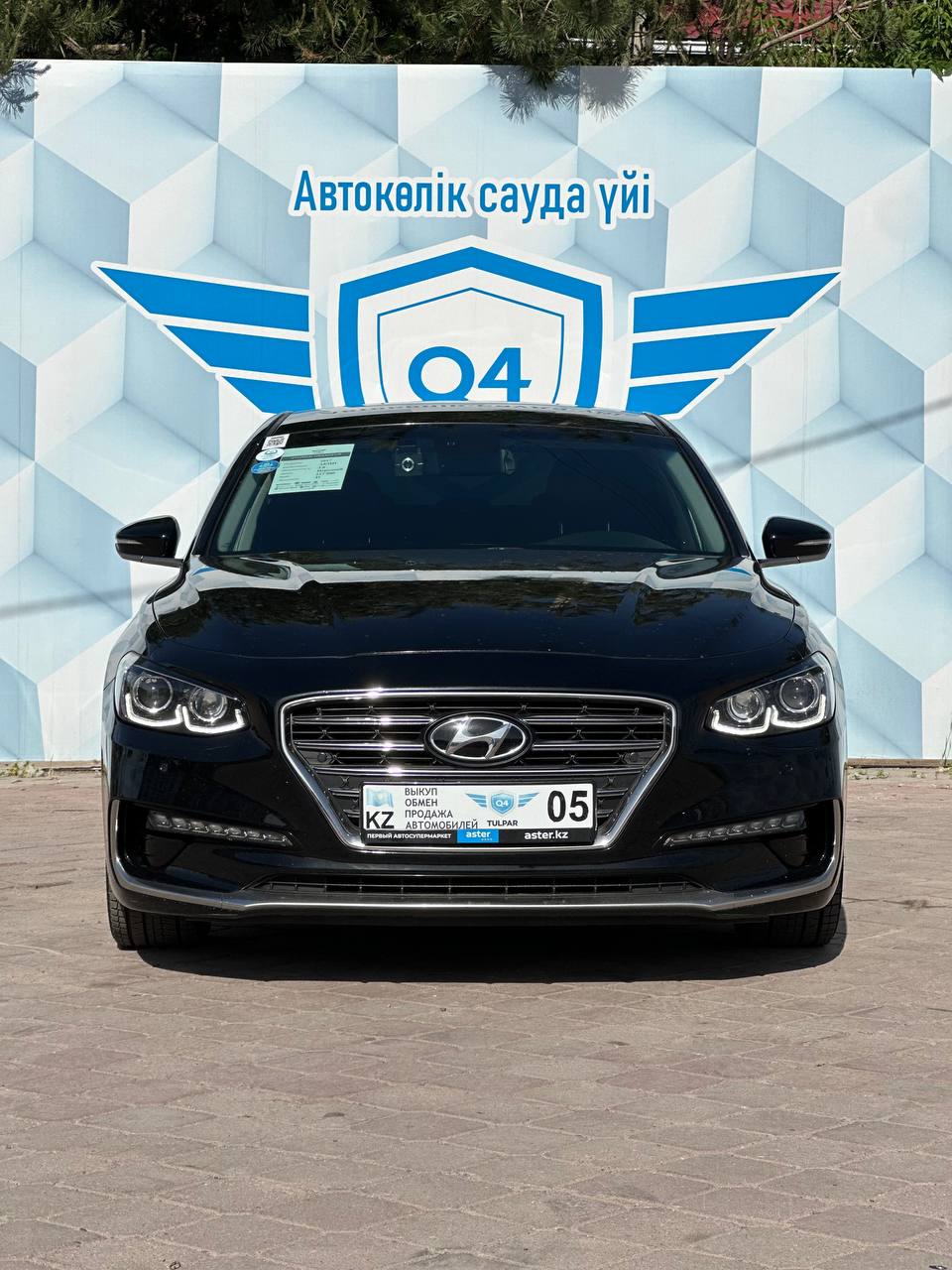 2017 HYUNDAI GRANDEUR