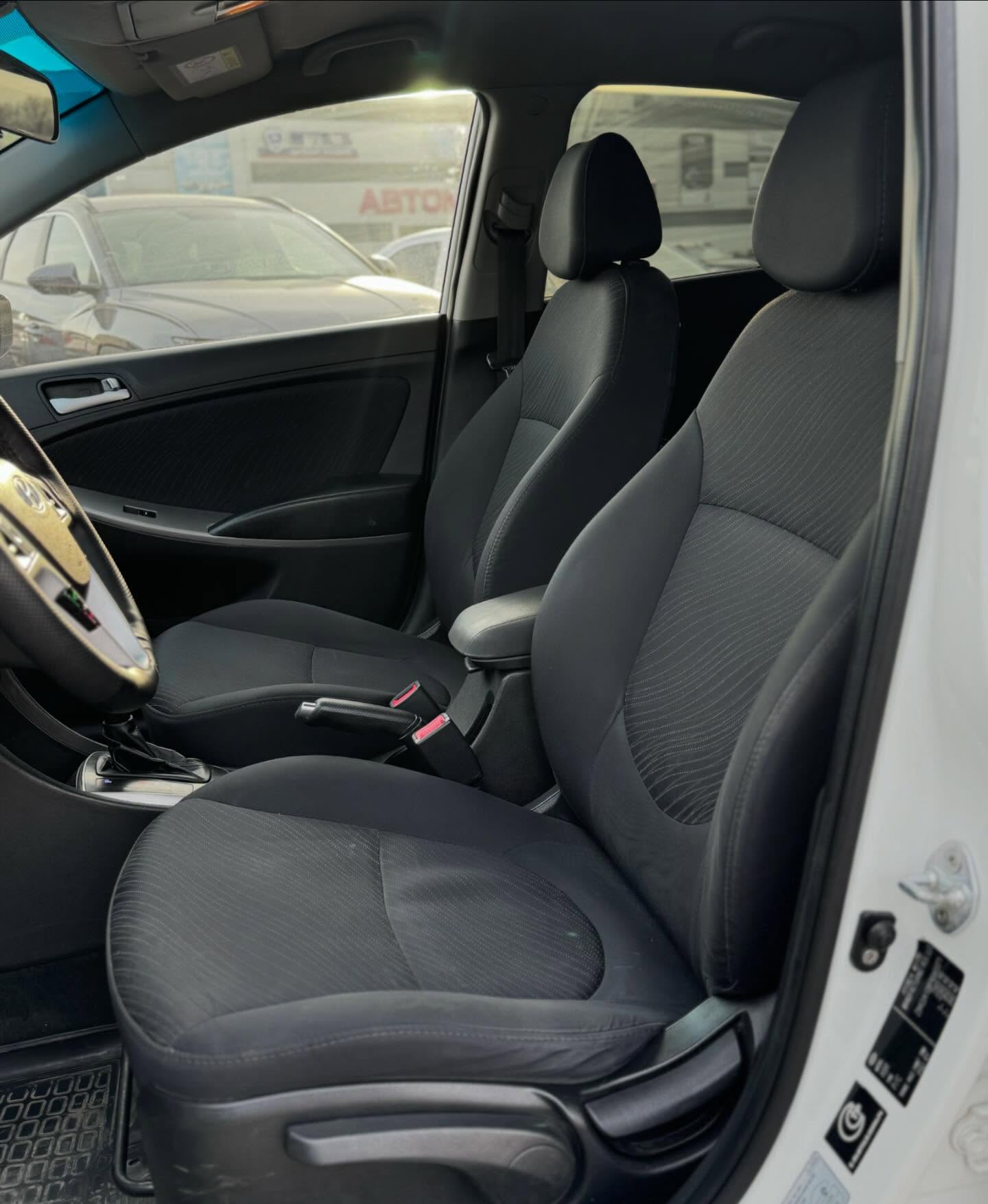 2014 Hyundai Solaris