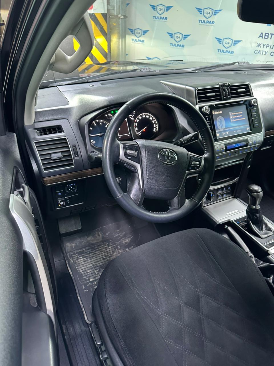 2018 Toyota Land Cruiser Prado