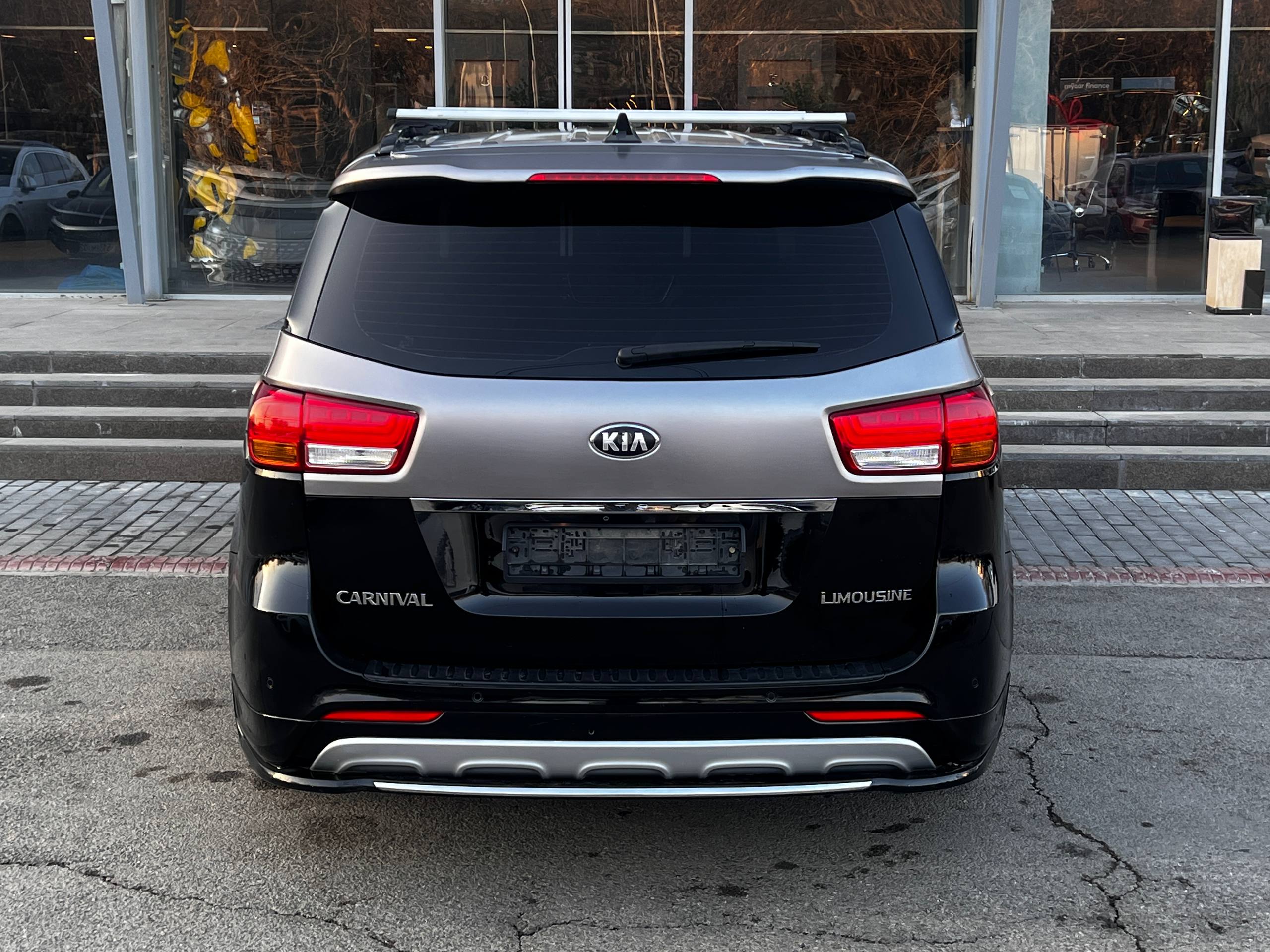 2018 Kia Carnival