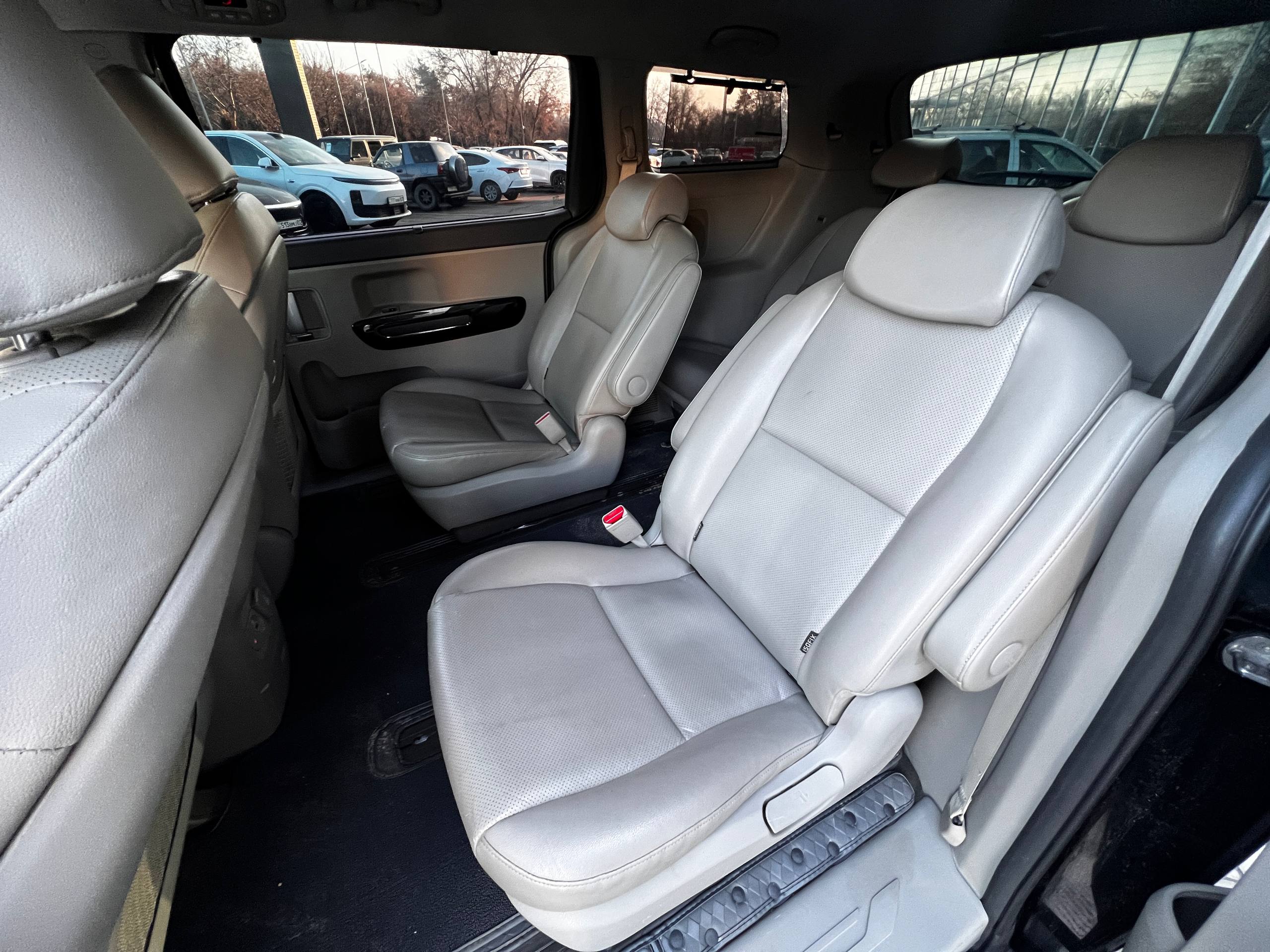 2018 Kia Carnival