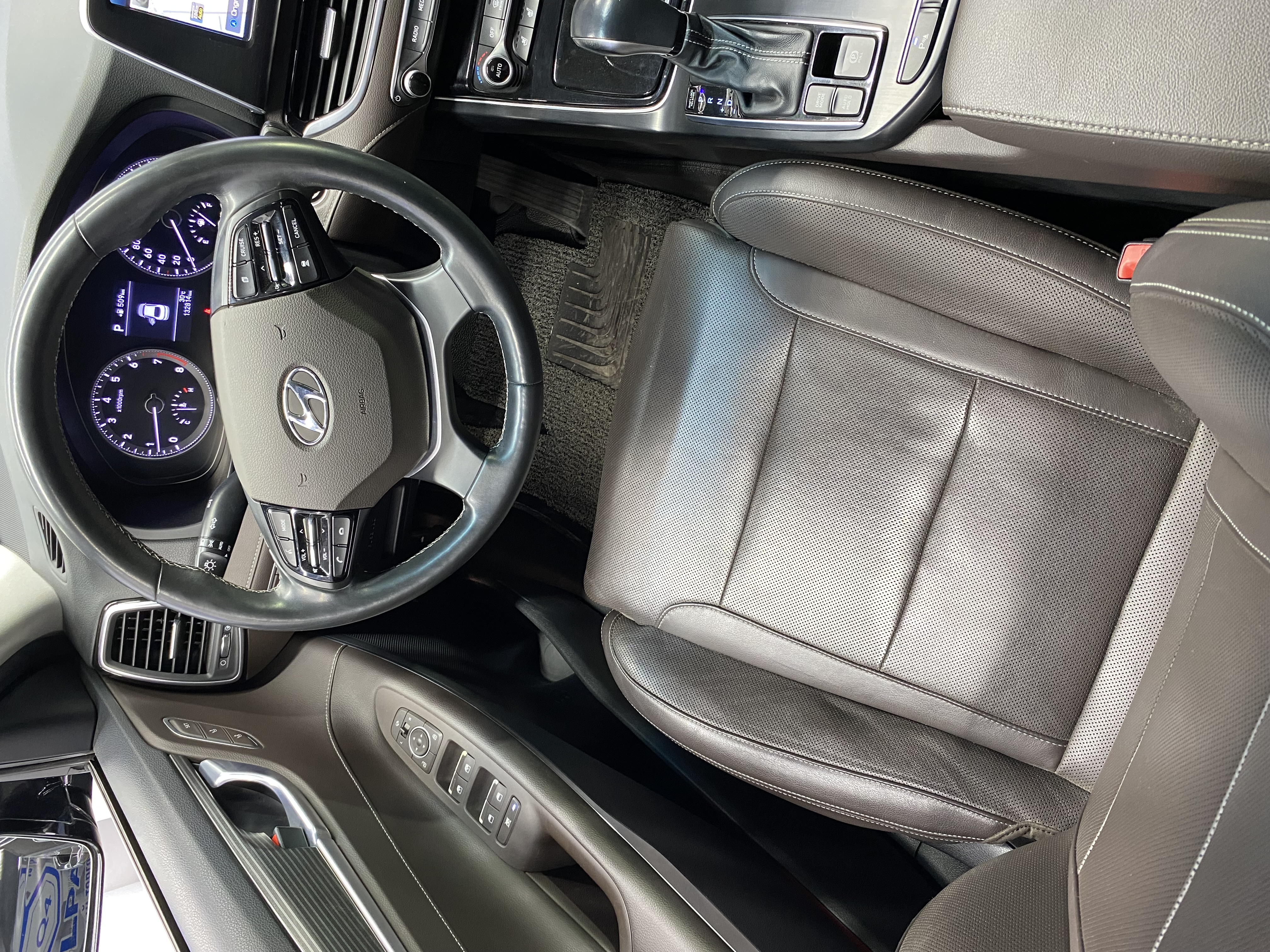 2016 Hyundai Grandeur