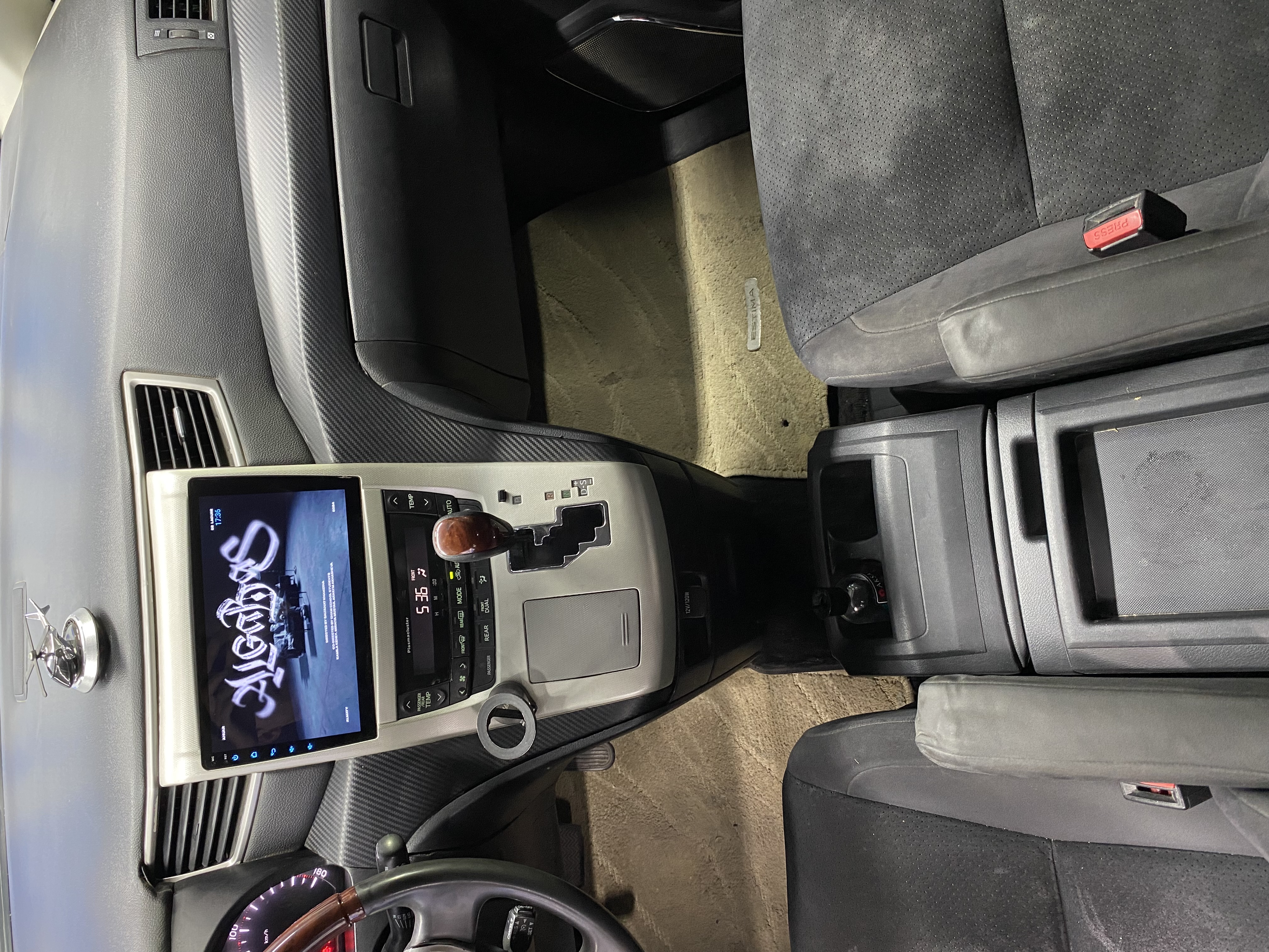 2009 Toyota Vellfire