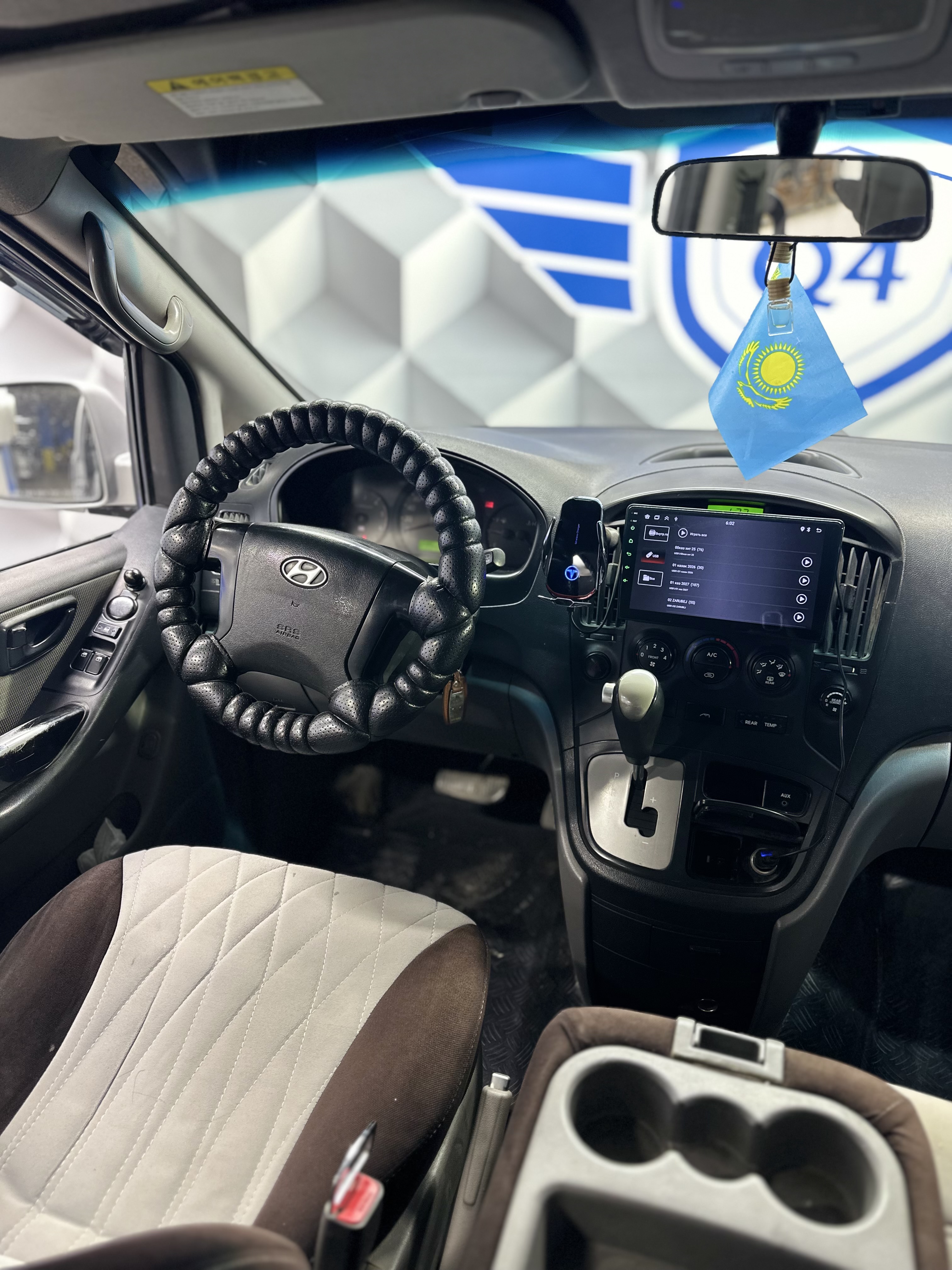 2009 Hyundai Starex