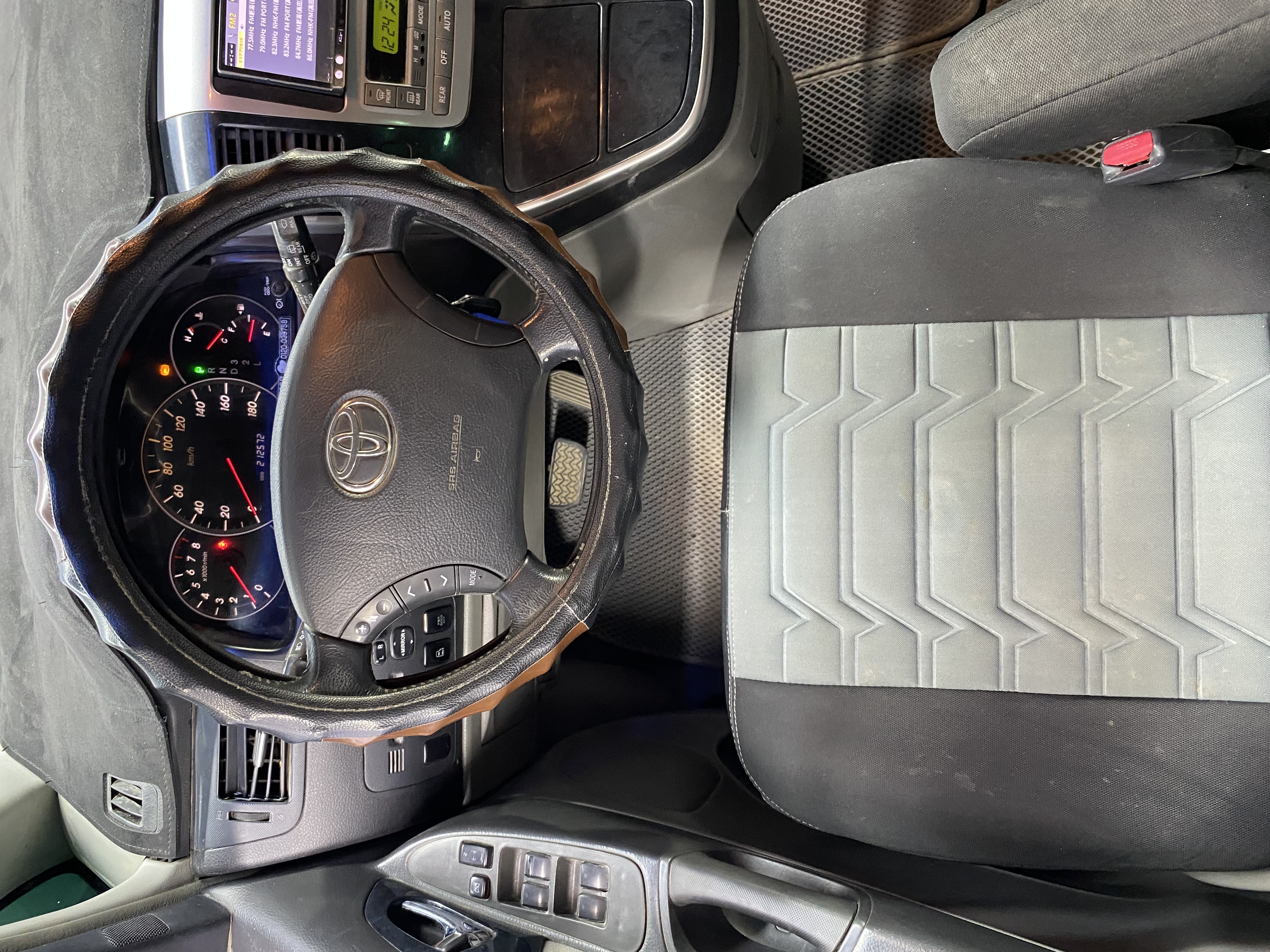 2004 Toyota Alphard