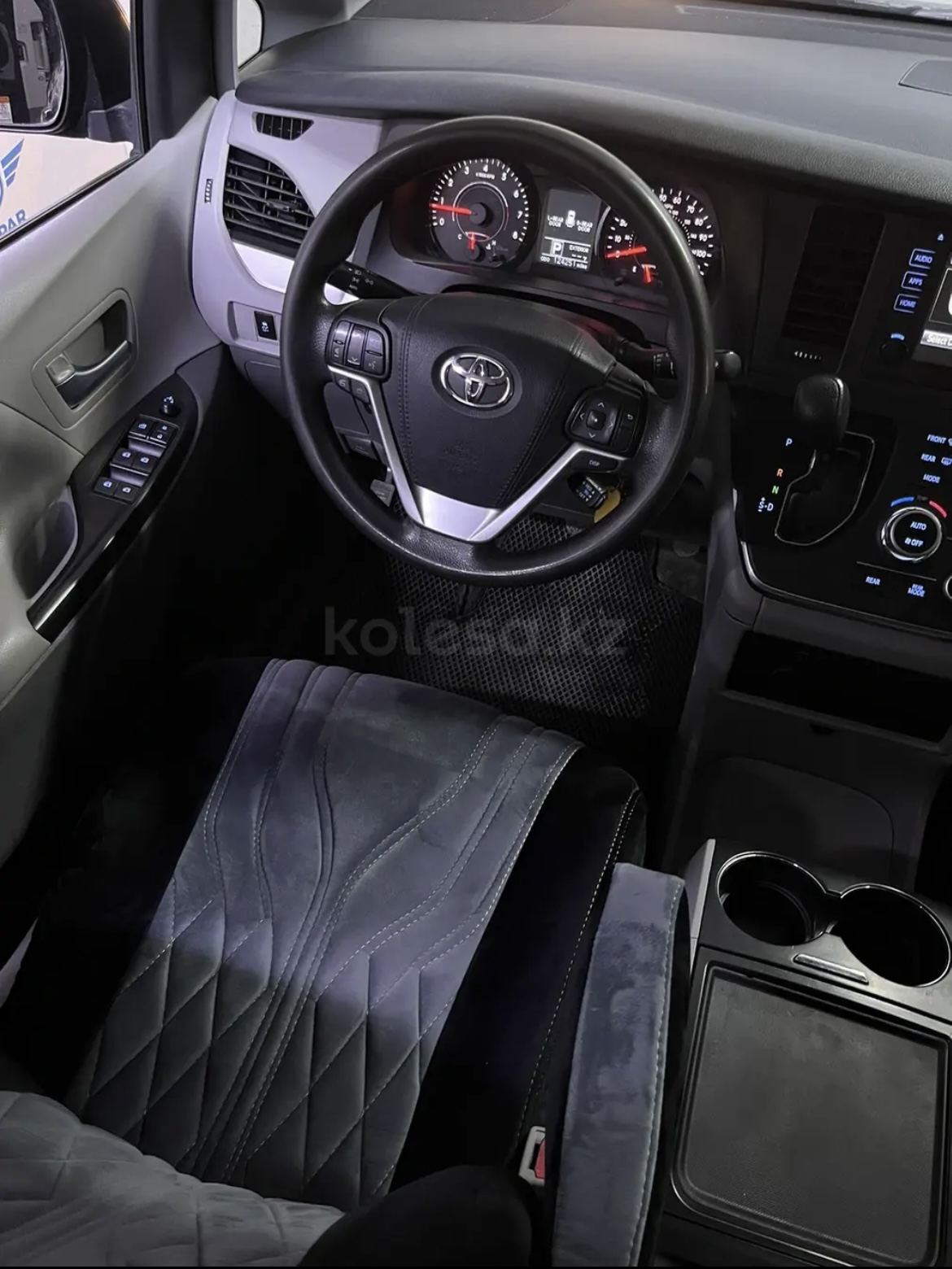 2016 Toyota Sienna