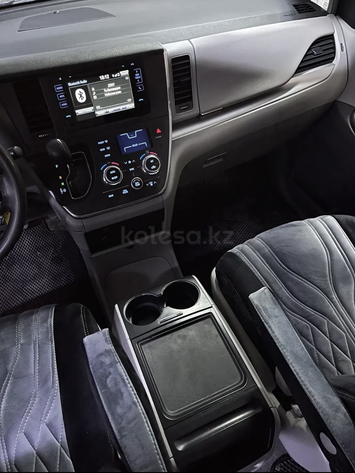 2016 Toyota Sienna
