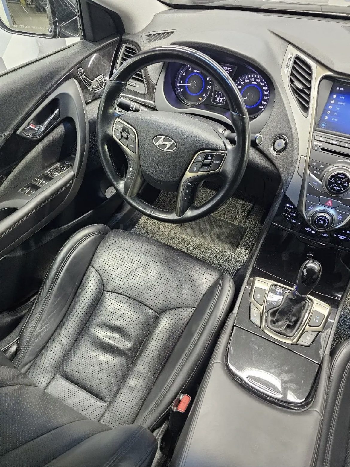 2012 Hyundai Grandeur