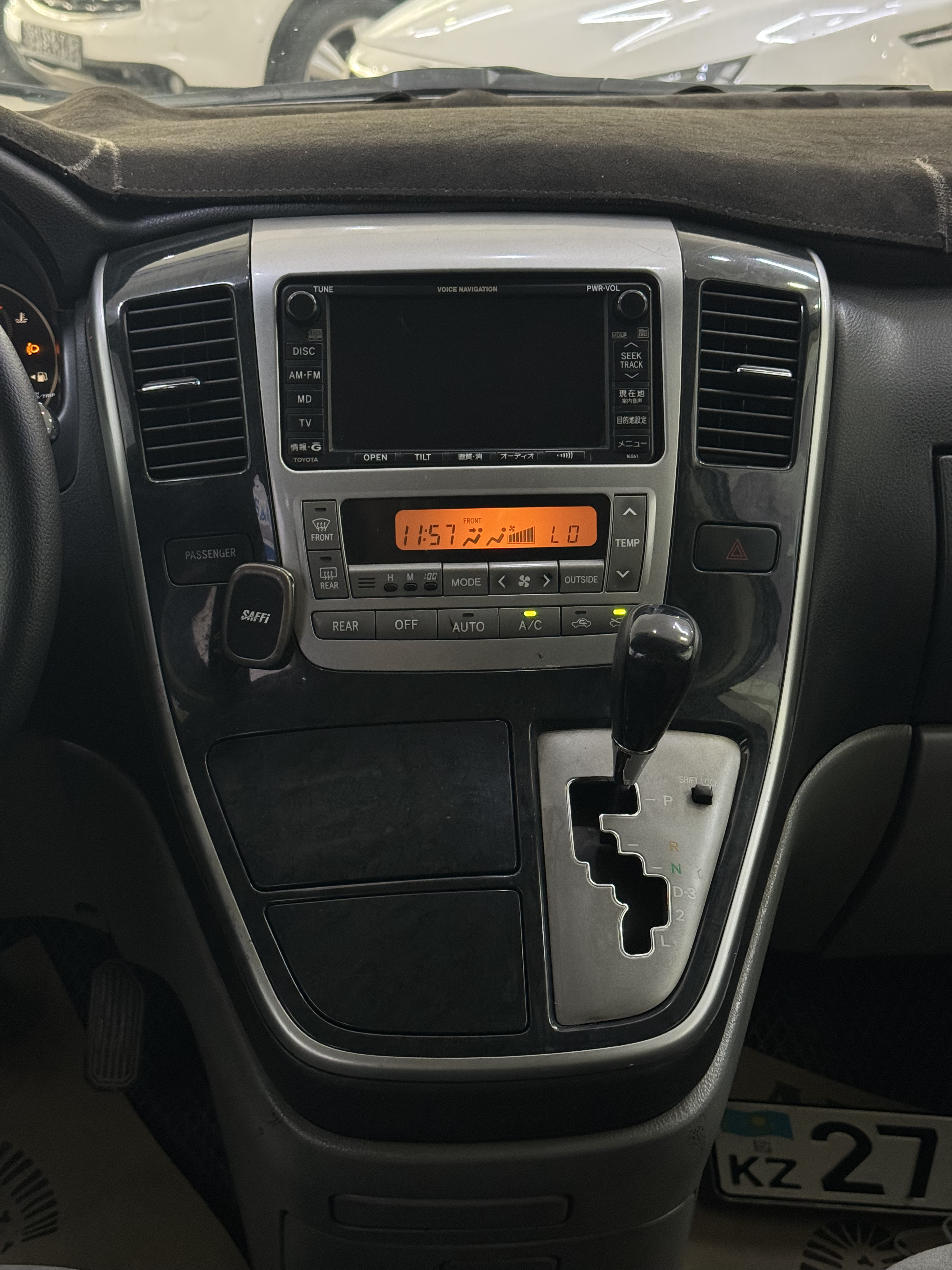 2003 Toyota Alphard