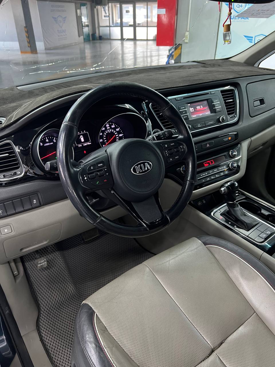 2014 Kia Sedona