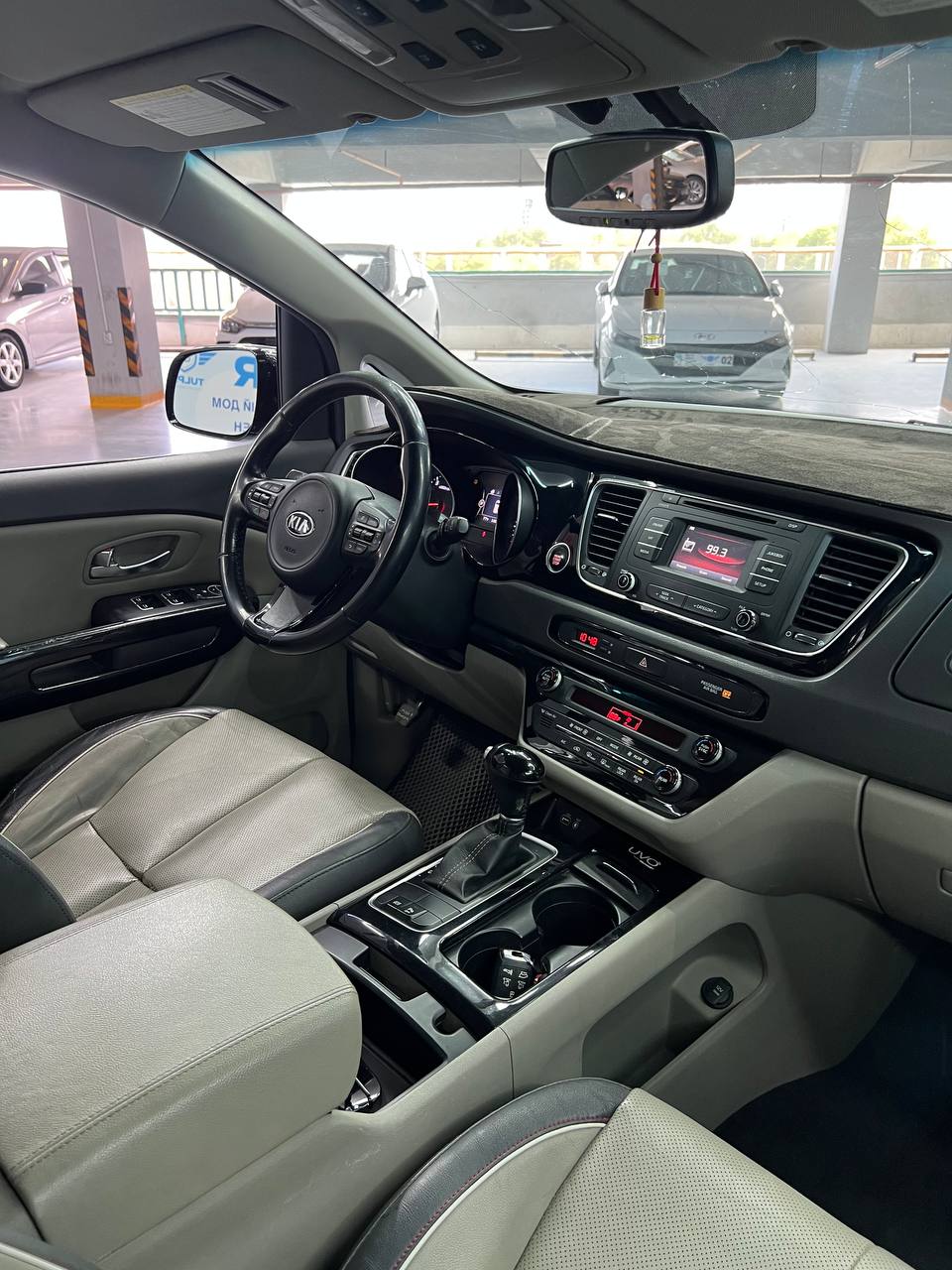 2014 Kia Sedona