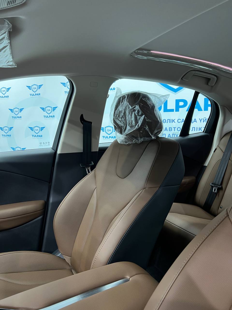 2024 Hongqi E-QM5