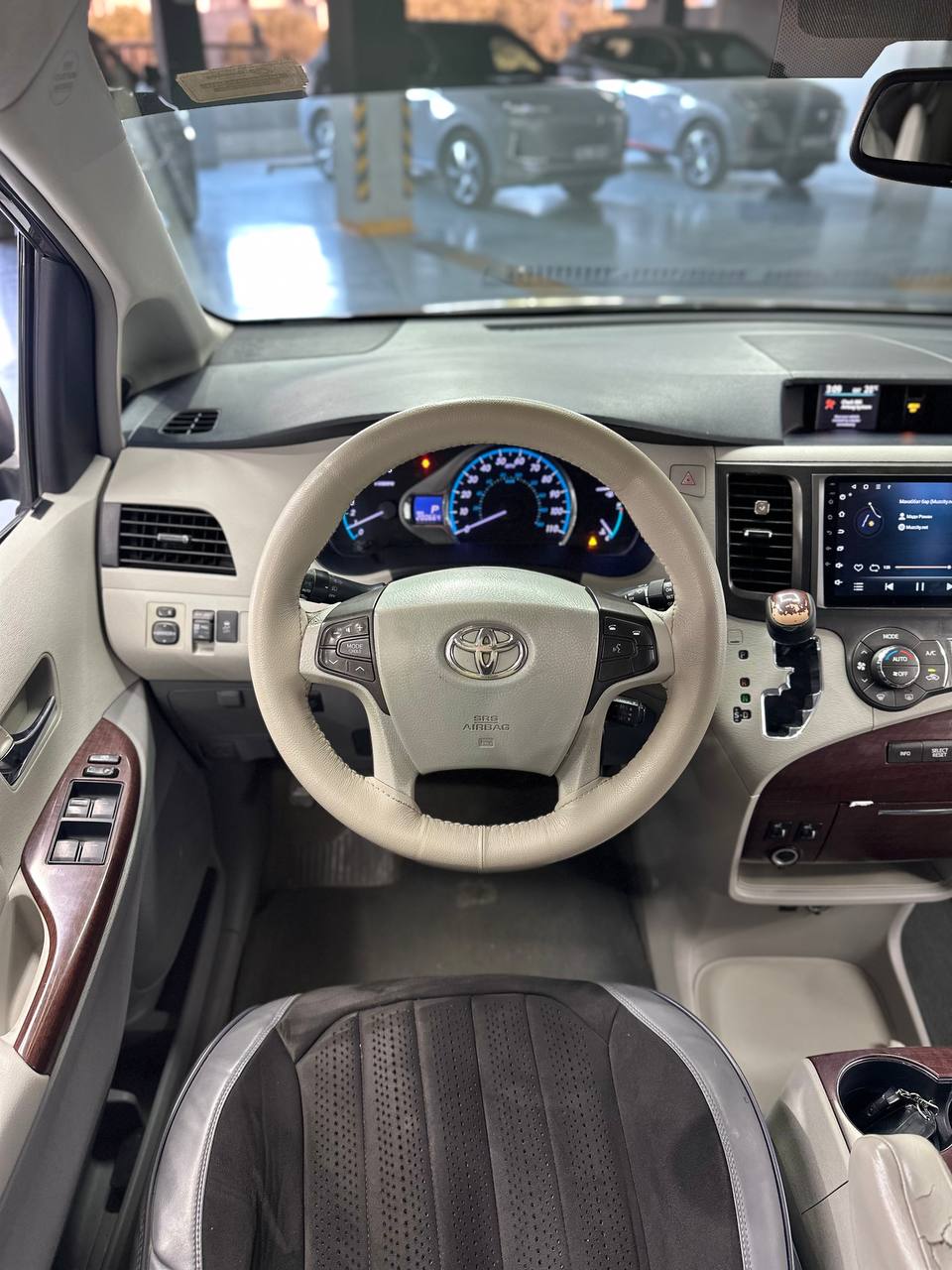 2014 Toyota Sienna