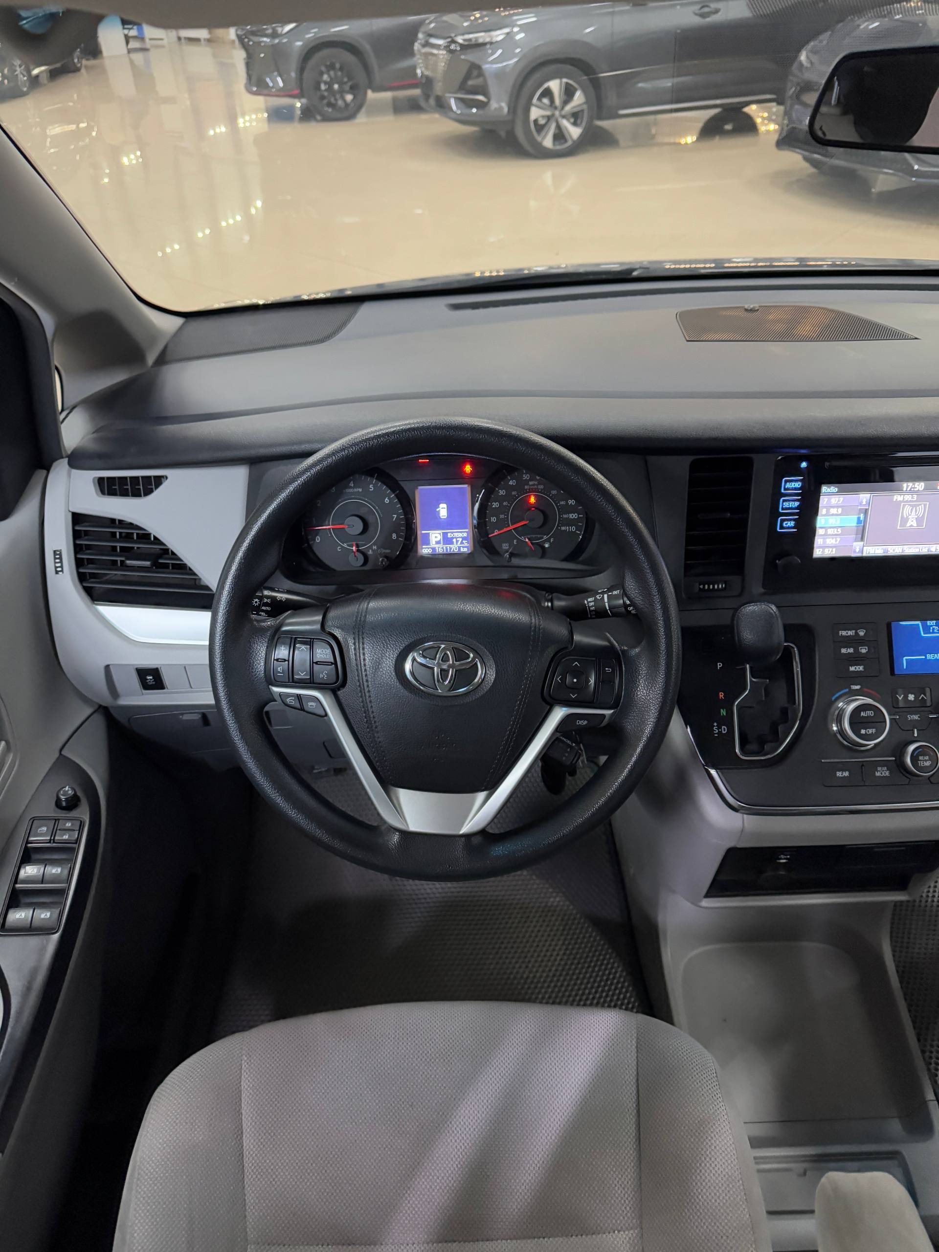 2017 Toyota Siena