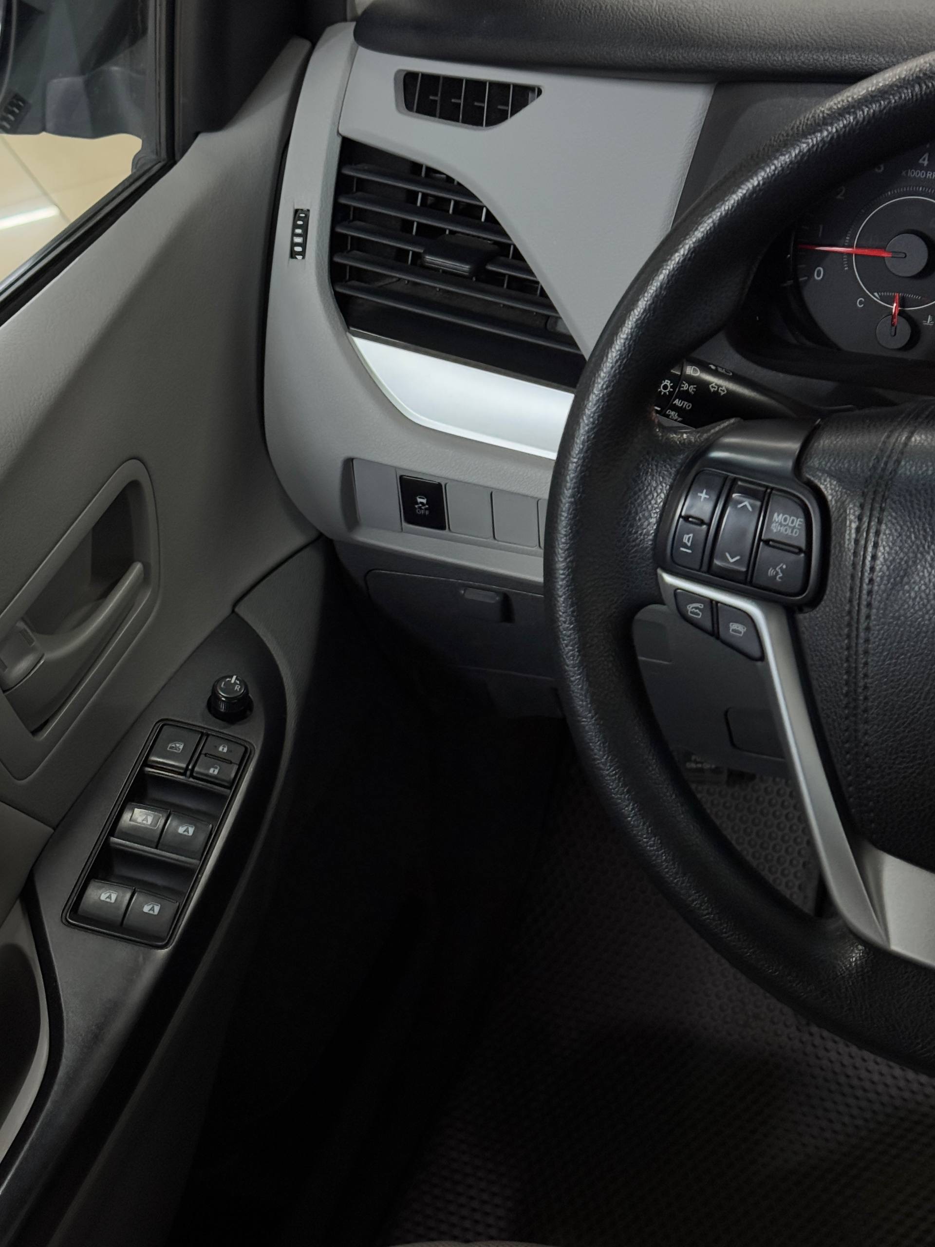 2017 Toyota Siena