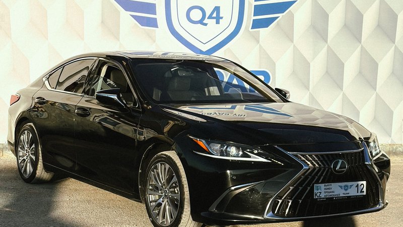 2021 Lexus ES
