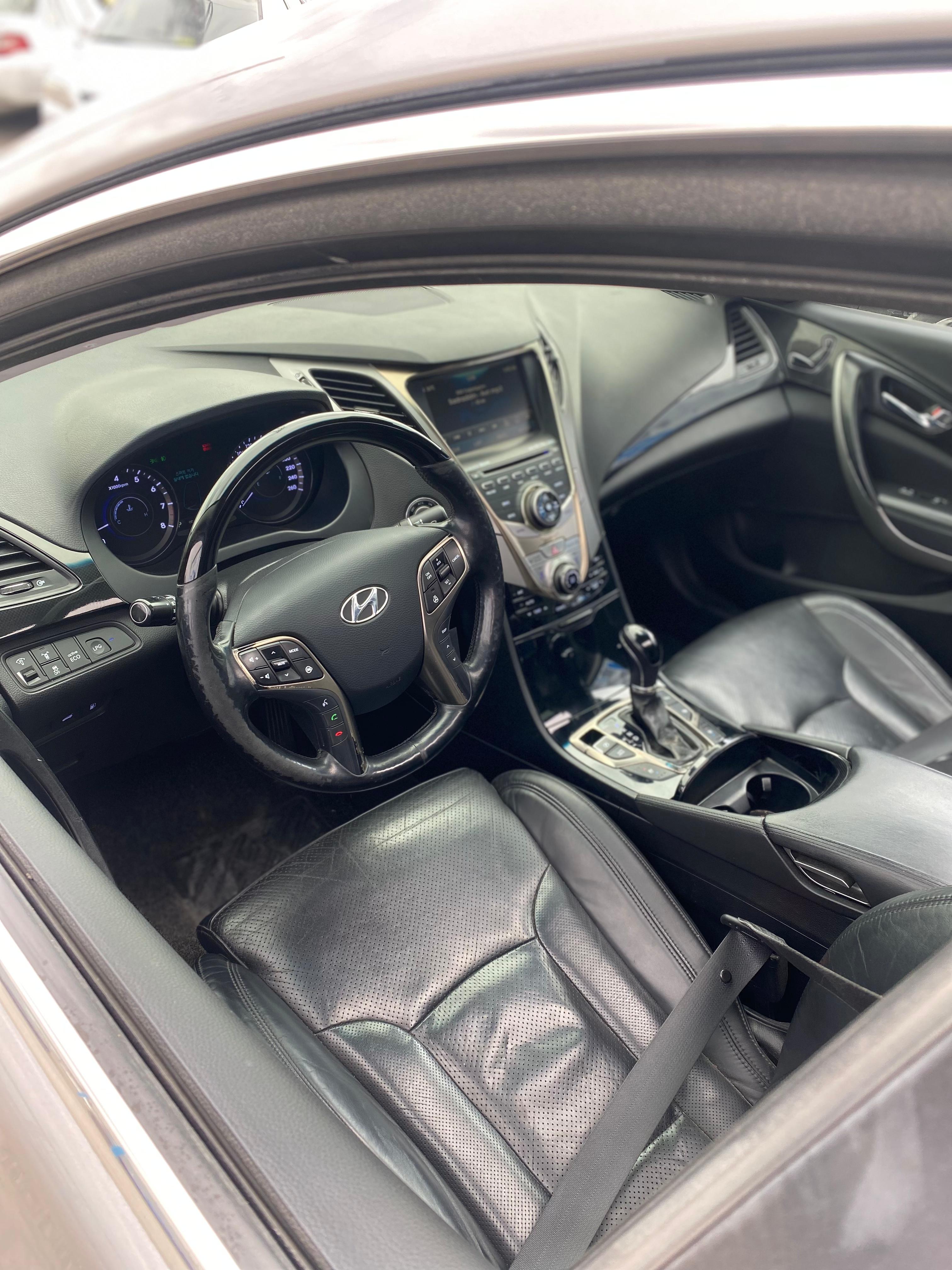 2011 Hyundai Grandeur