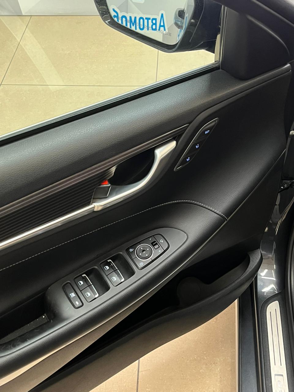 2017 Hyundai Grandeur