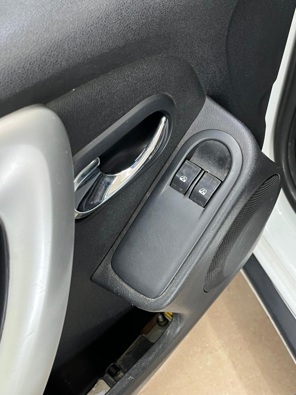 2014 Nissan Terrano