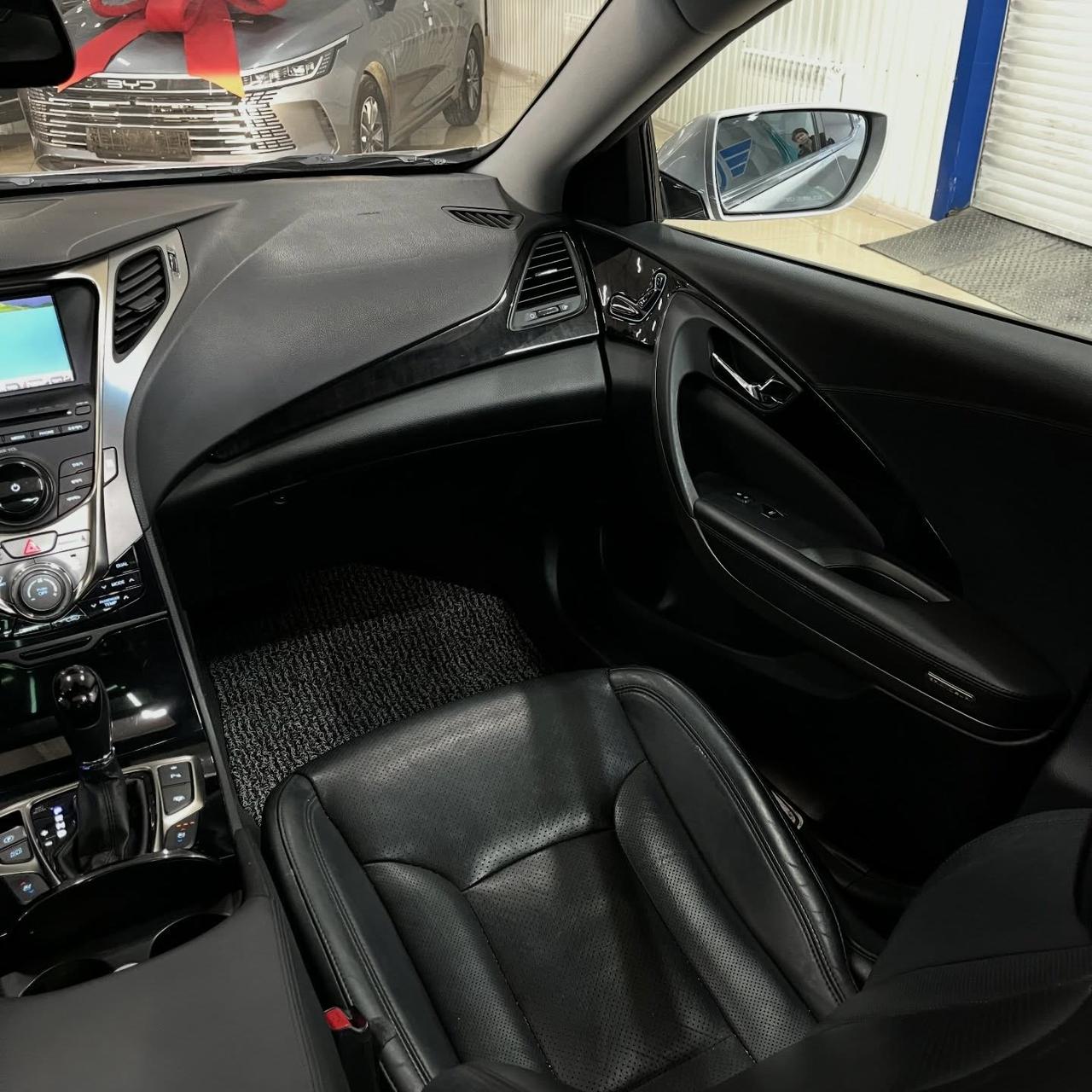 2012 Hyundai Grandeur
