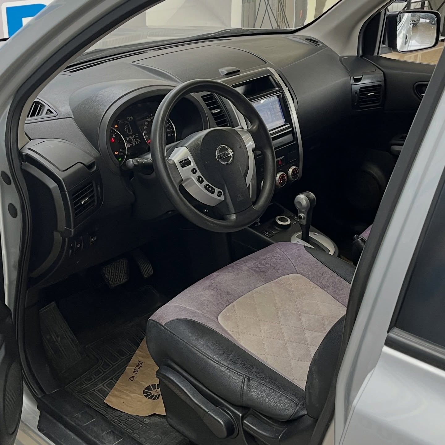 2011 Nissan X-Trail