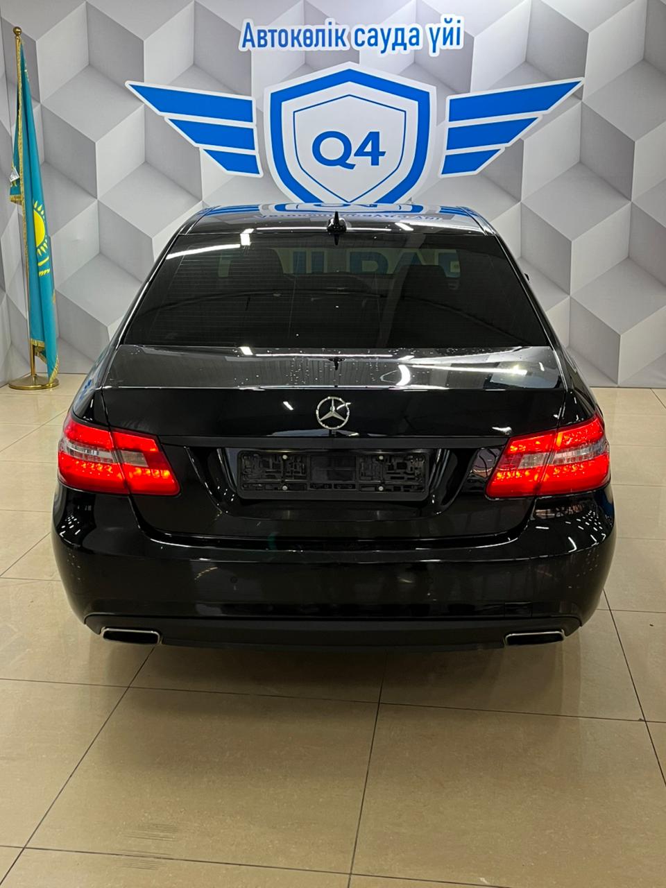 2011 Mercedes-Benz 2000