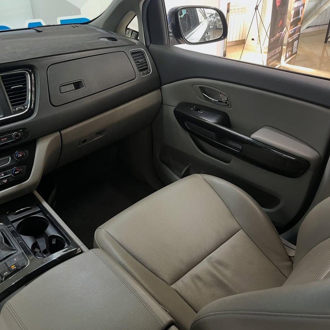 2018 Kia Carnival