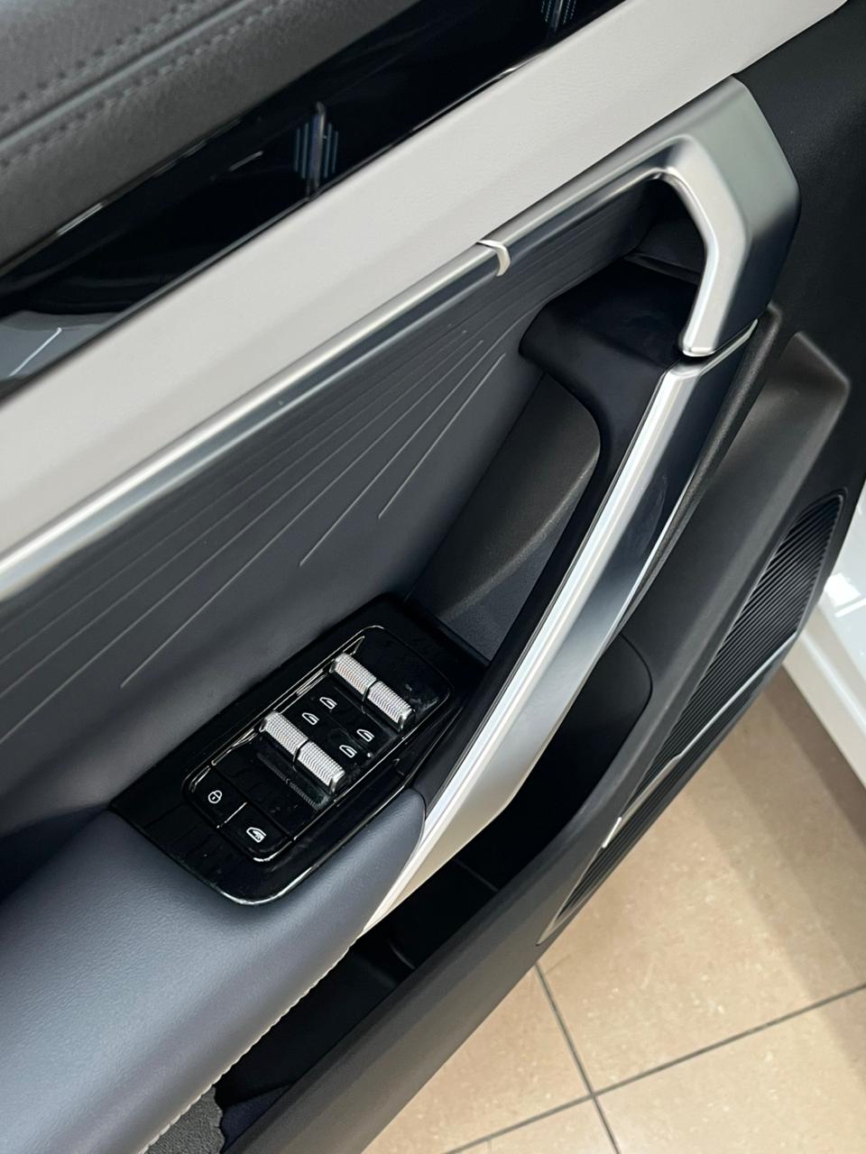 2023 Geely Atlas