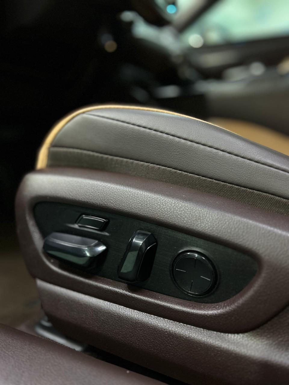 2019 Lexus ES
