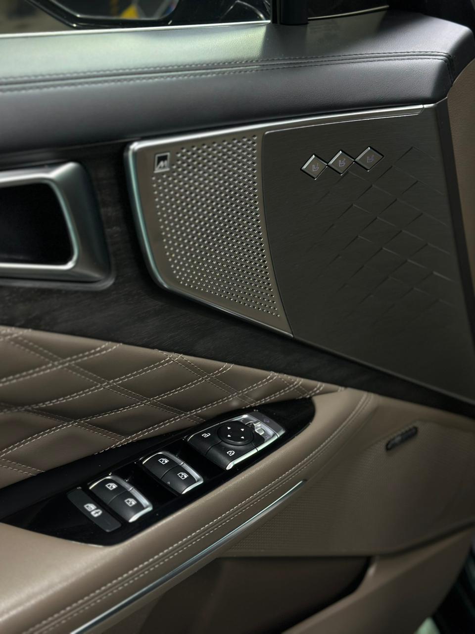 2021 Kia K8