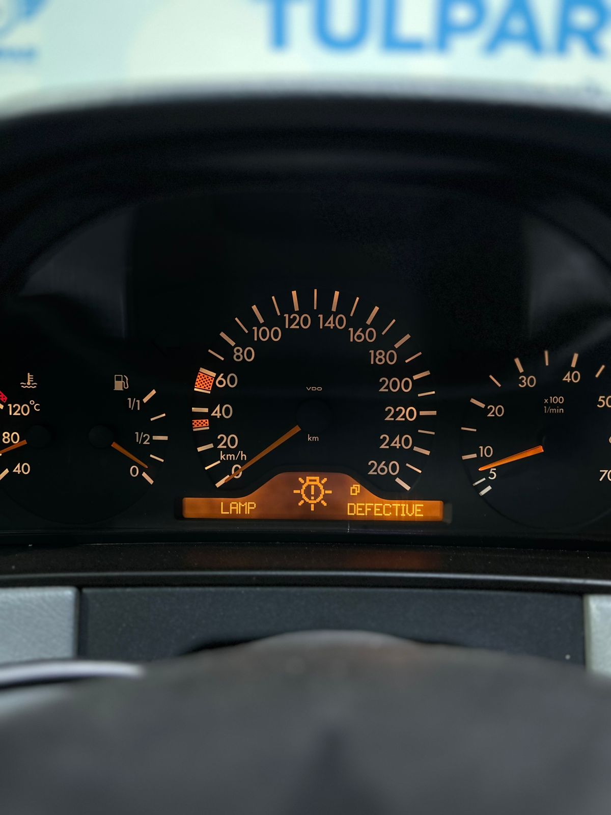 1997 Mercedes-Benz 210