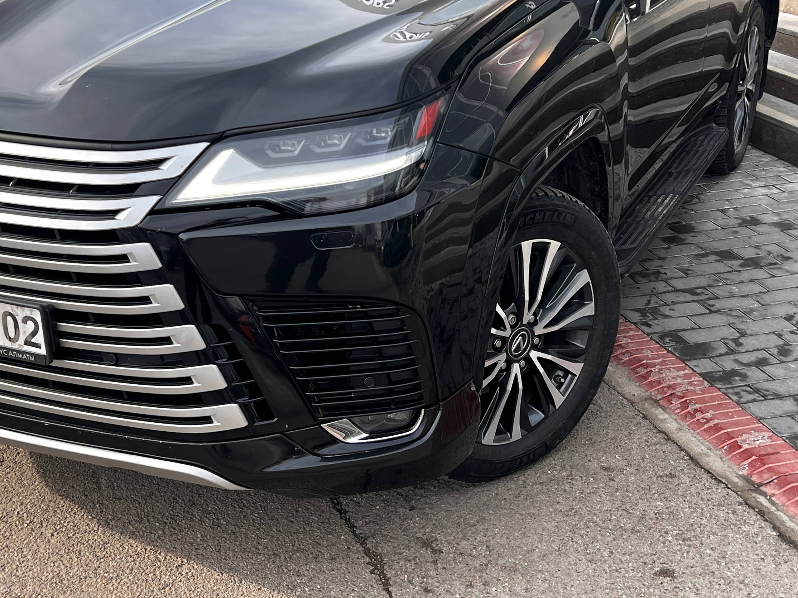 2023 Lexus LX600