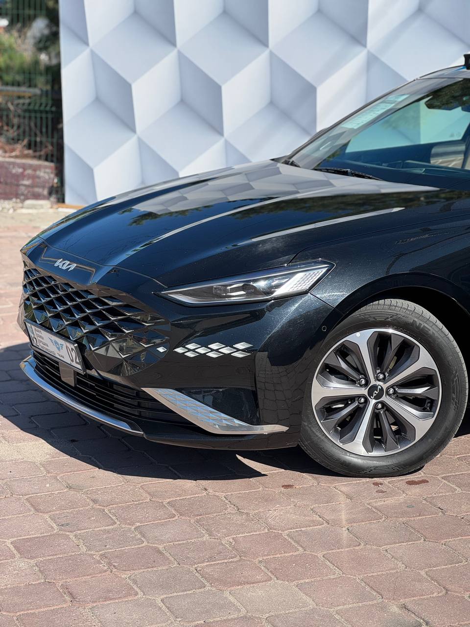 2022 Kia K8