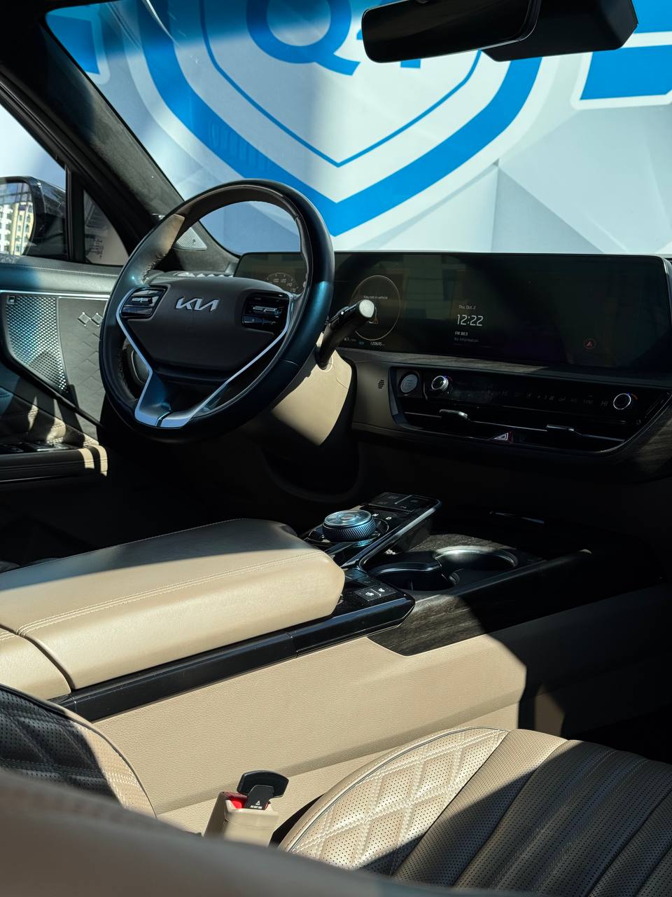 2022 Kia K8