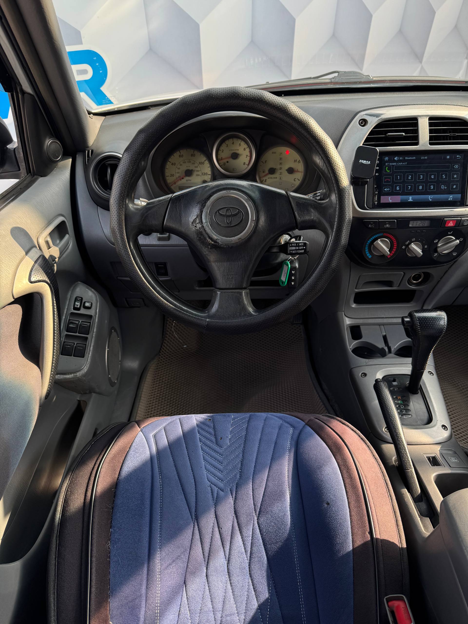2000 Toyota RAV4