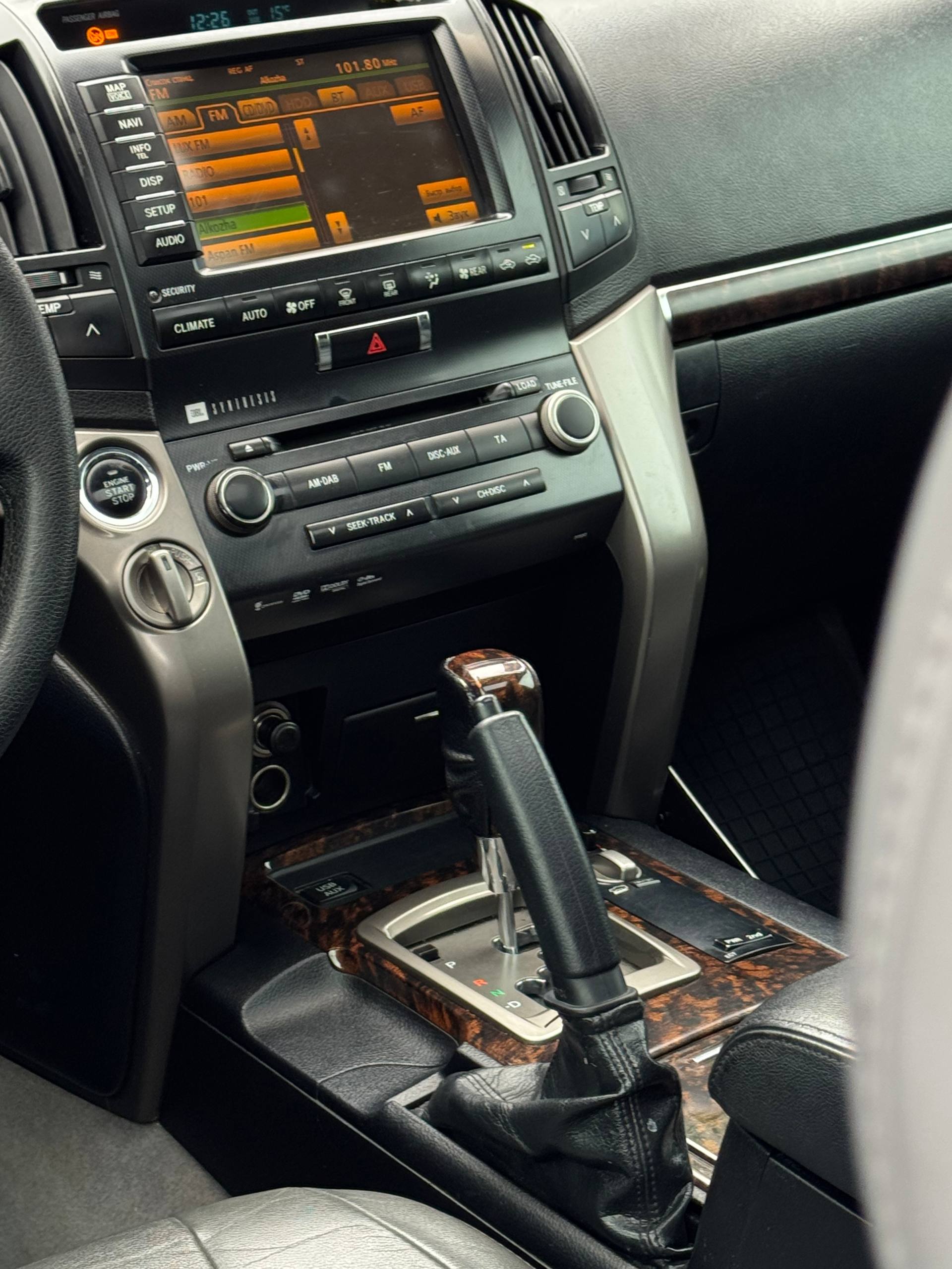 2011 Toyota Land Cruiser
