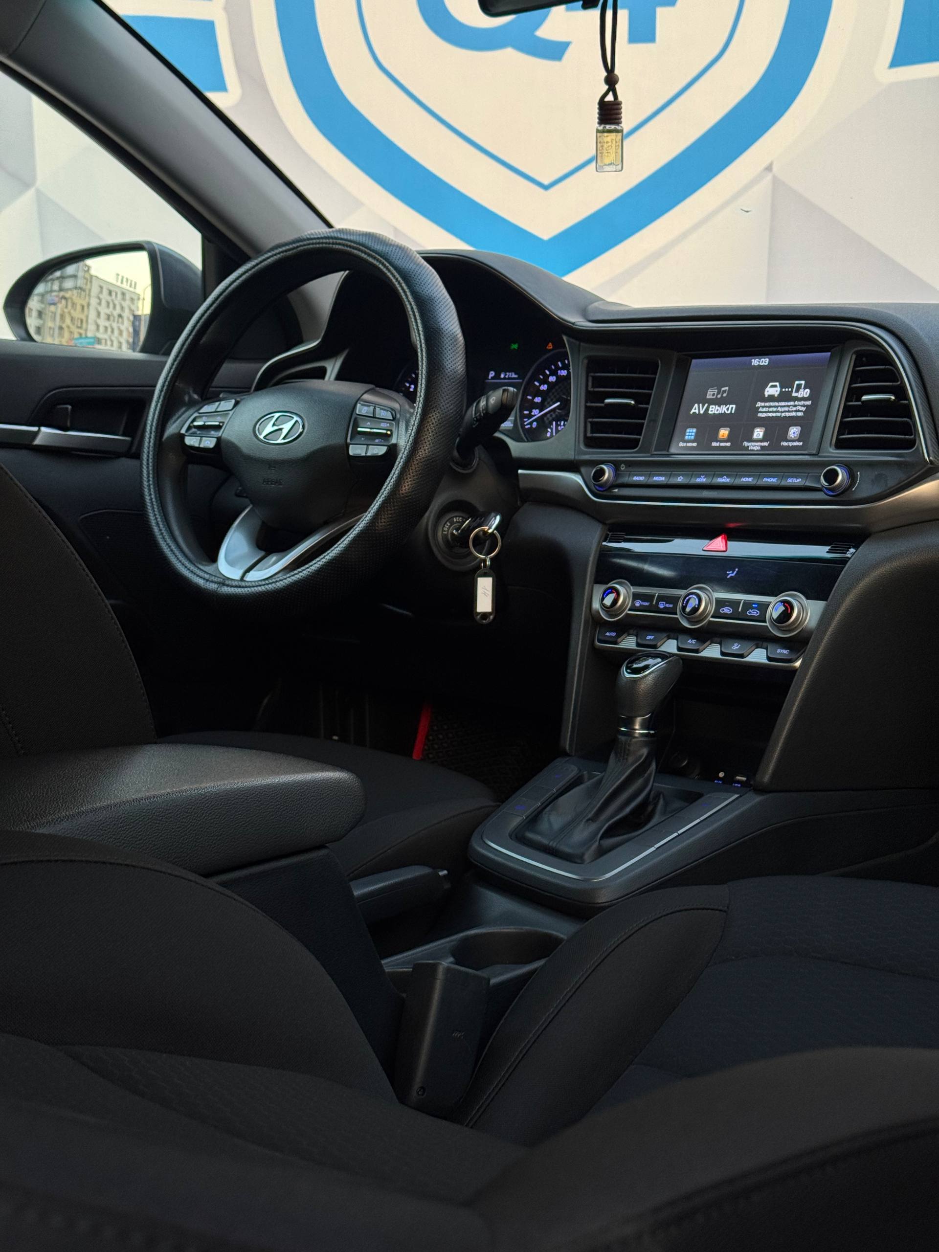 2019 Hyundai Elantra