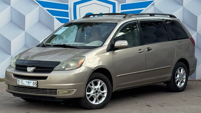 2004 Toyota Sienna