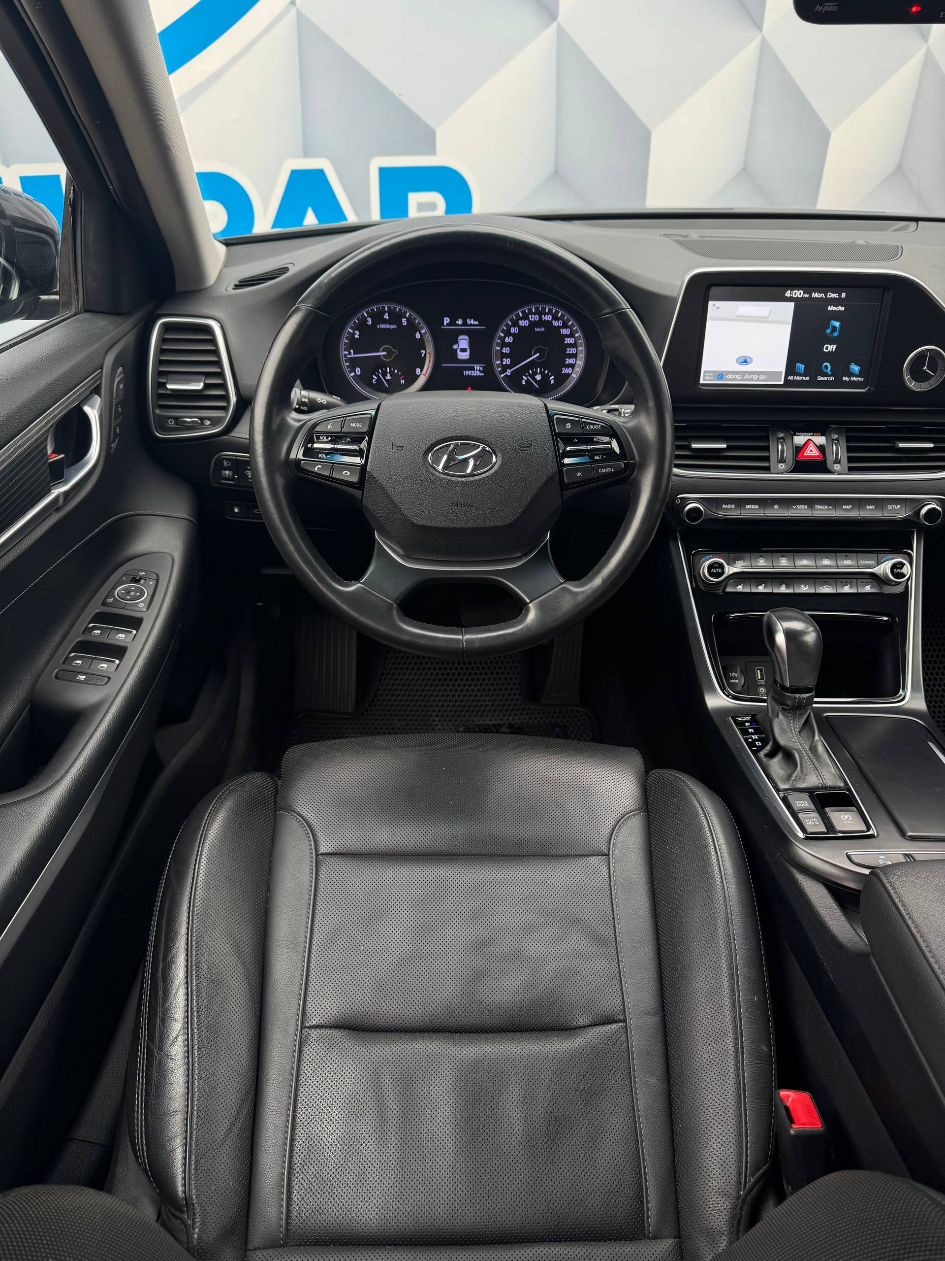 2016 Hyundai Grandeur