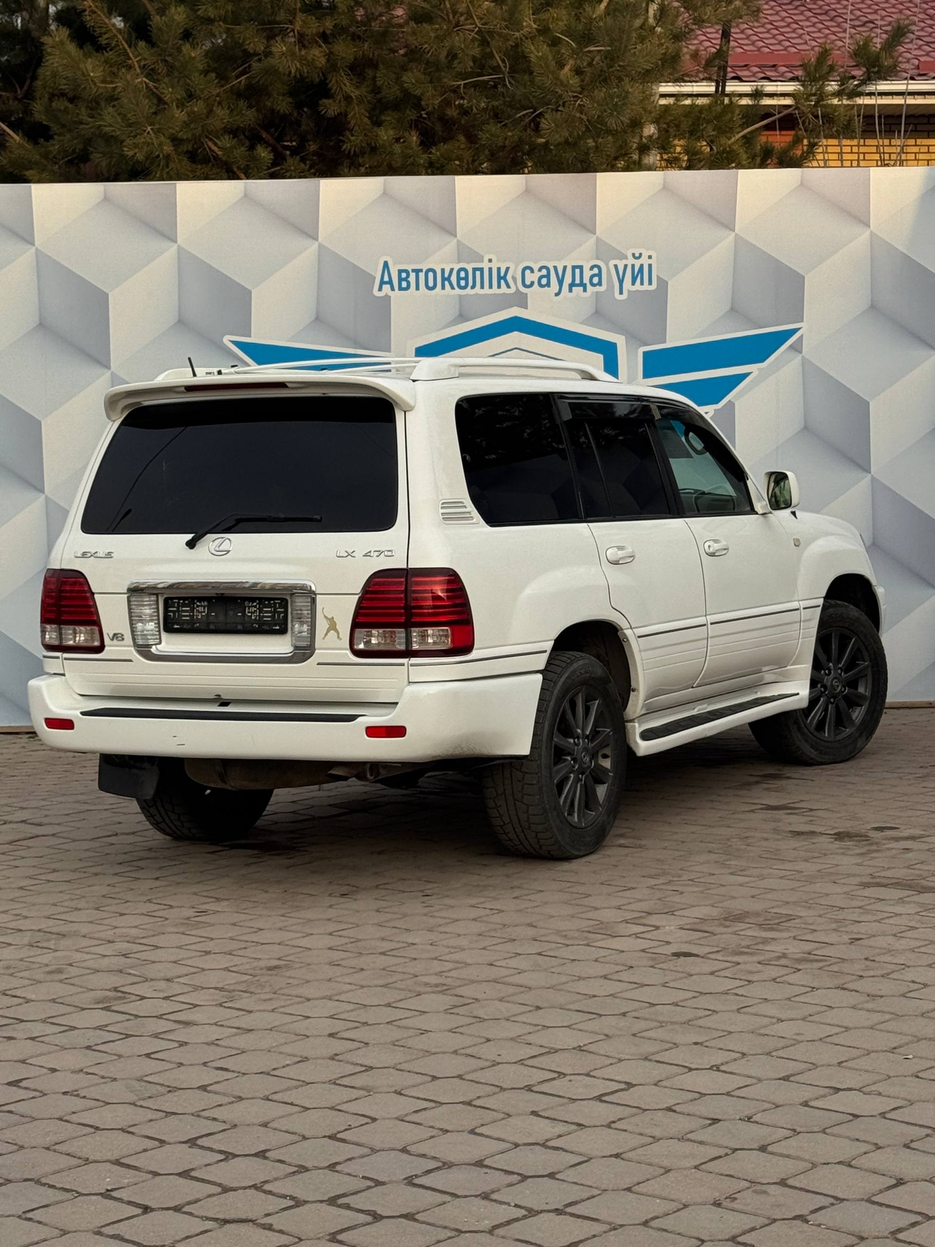 2006 Toyota LX