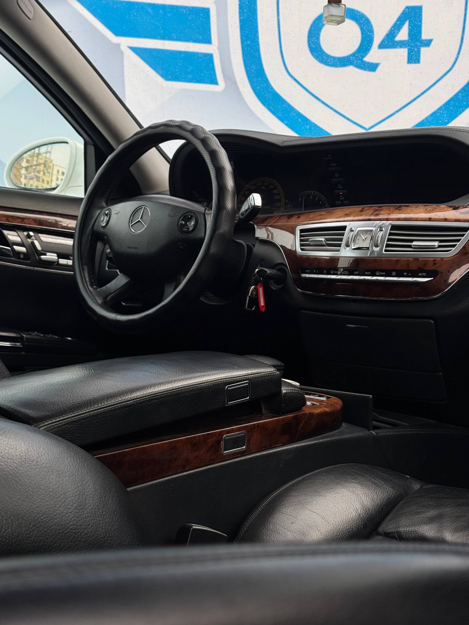 2005 Mercedes-Benz S