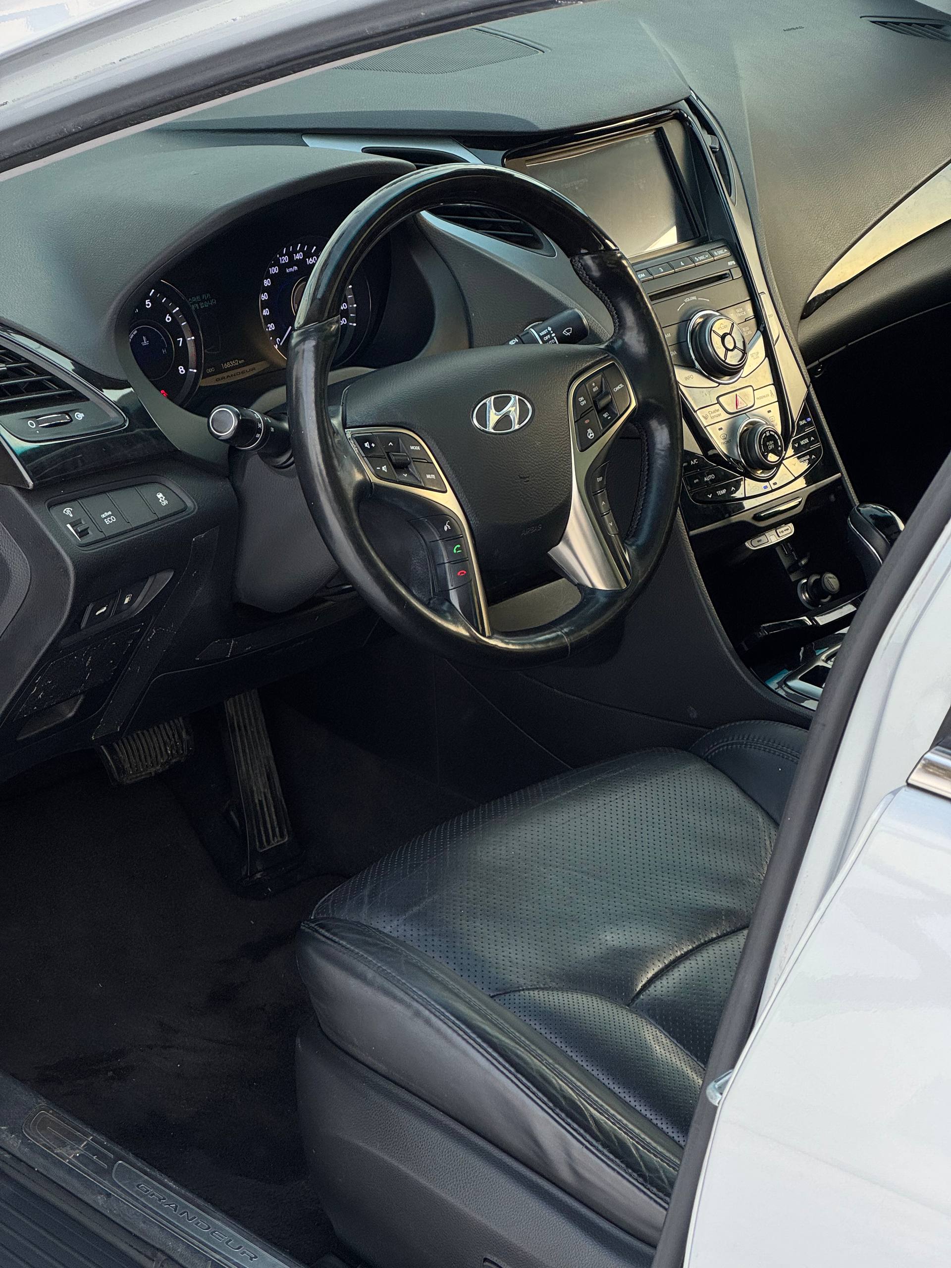 2011 Hyundai Grandeur